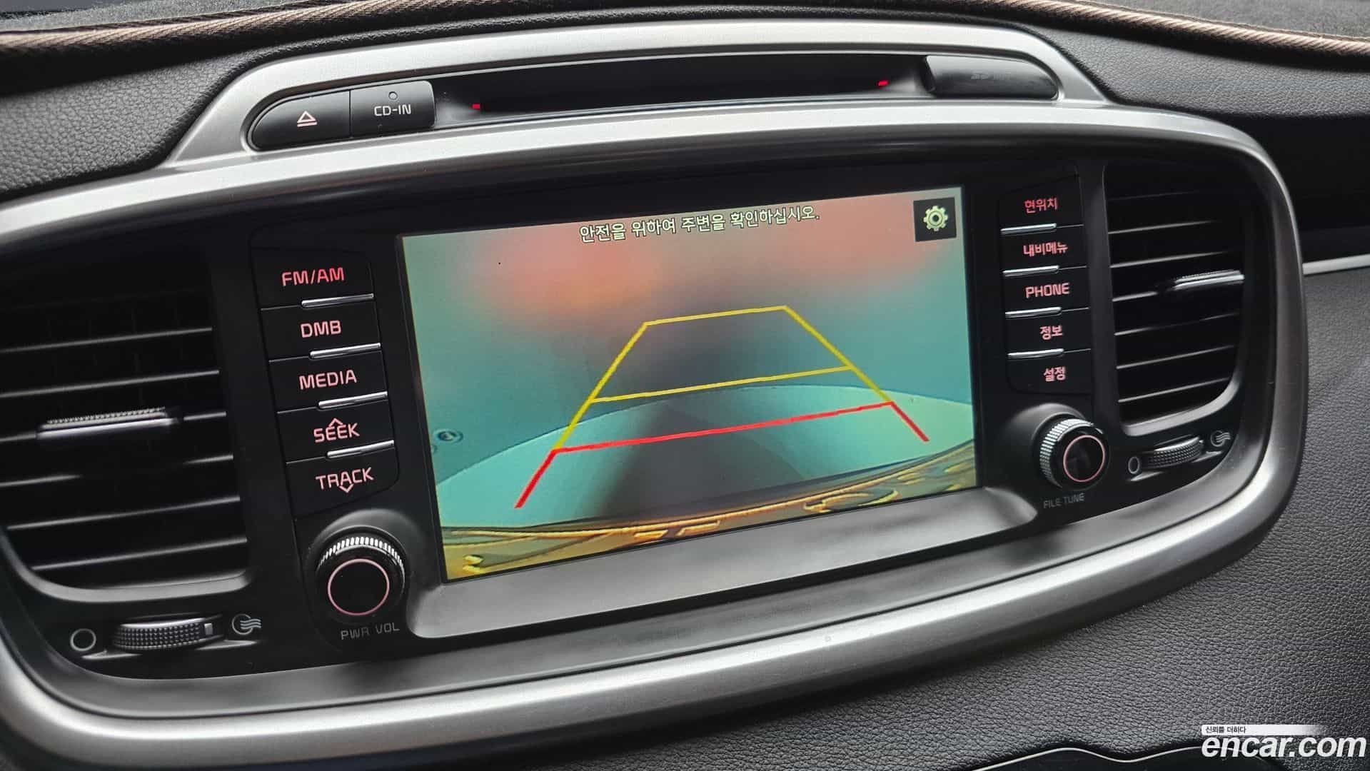 Sorento Kia 2015.6-OPTION-021