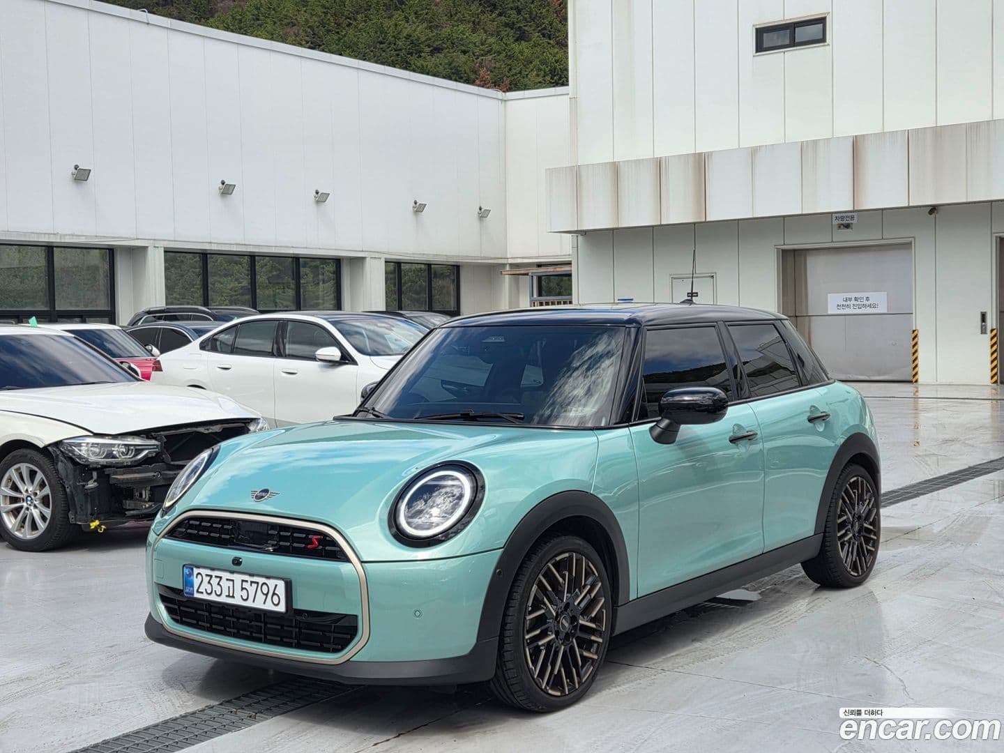 Main__Slider__Photo:Cooper Mini 2024.11-0