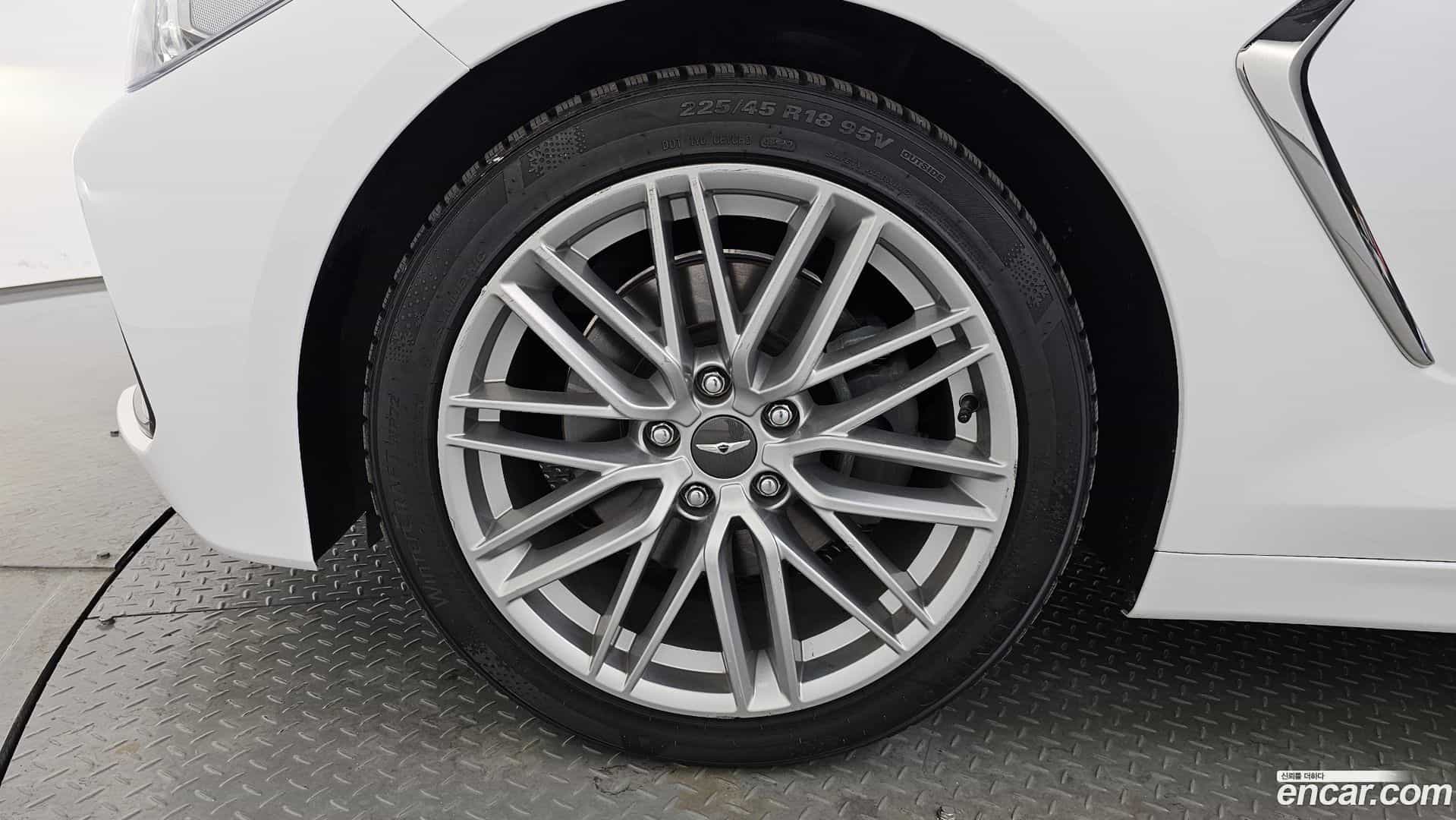 G70 Genesis 2020.8-OUTER-005