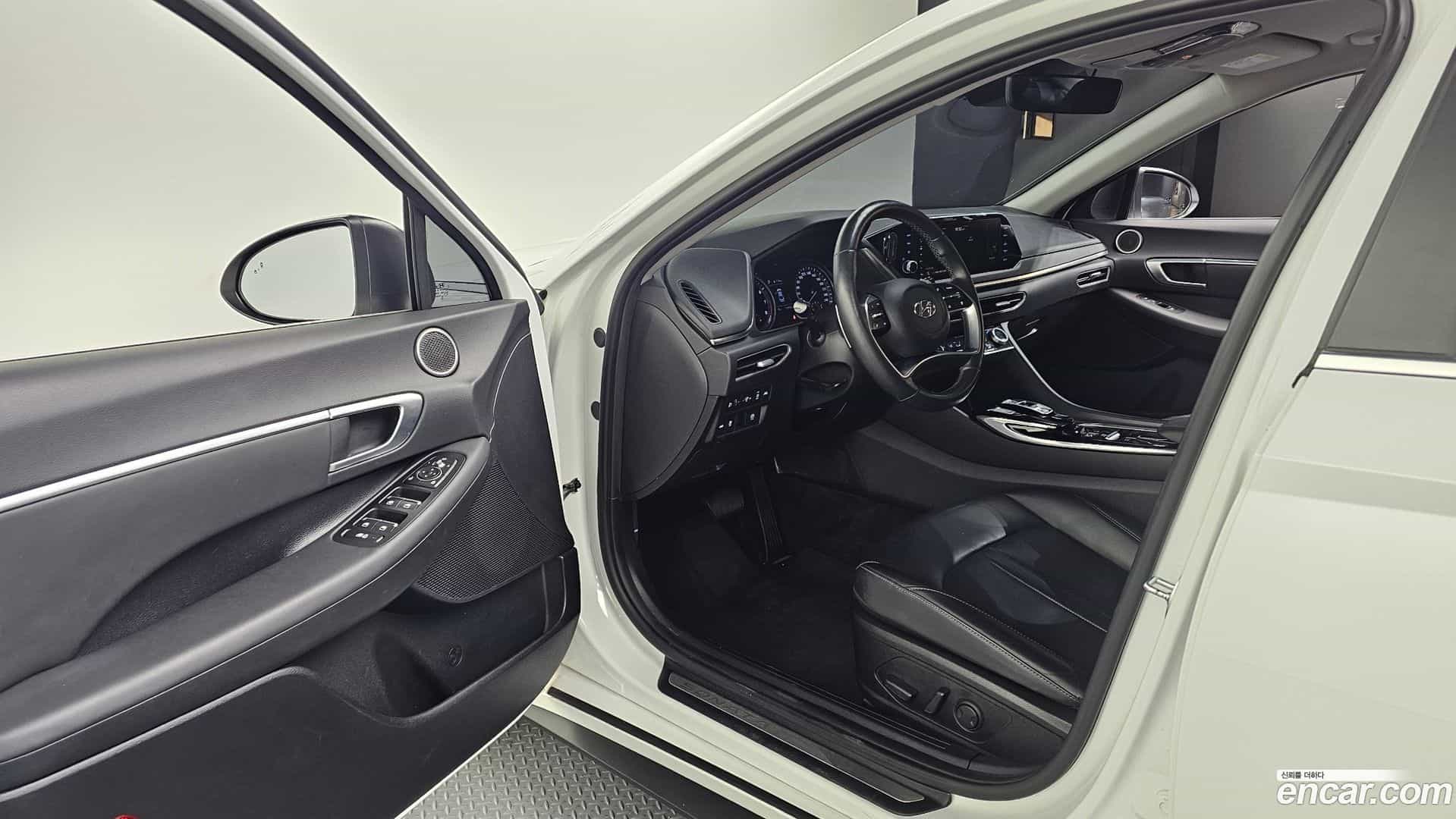 Sonata Hyundai 2021.2-INNER-010