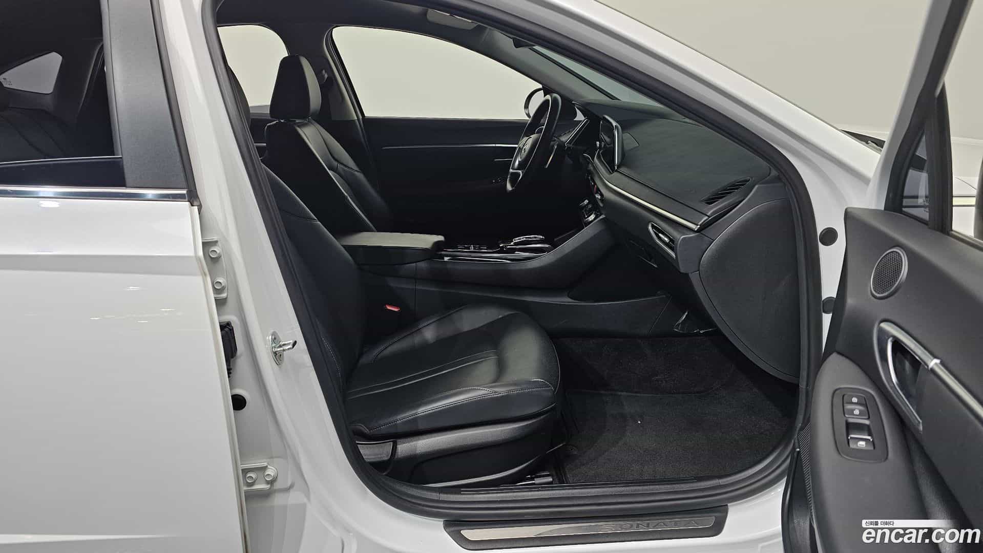 Sonata Hyundai 2021.2-OPTION-015