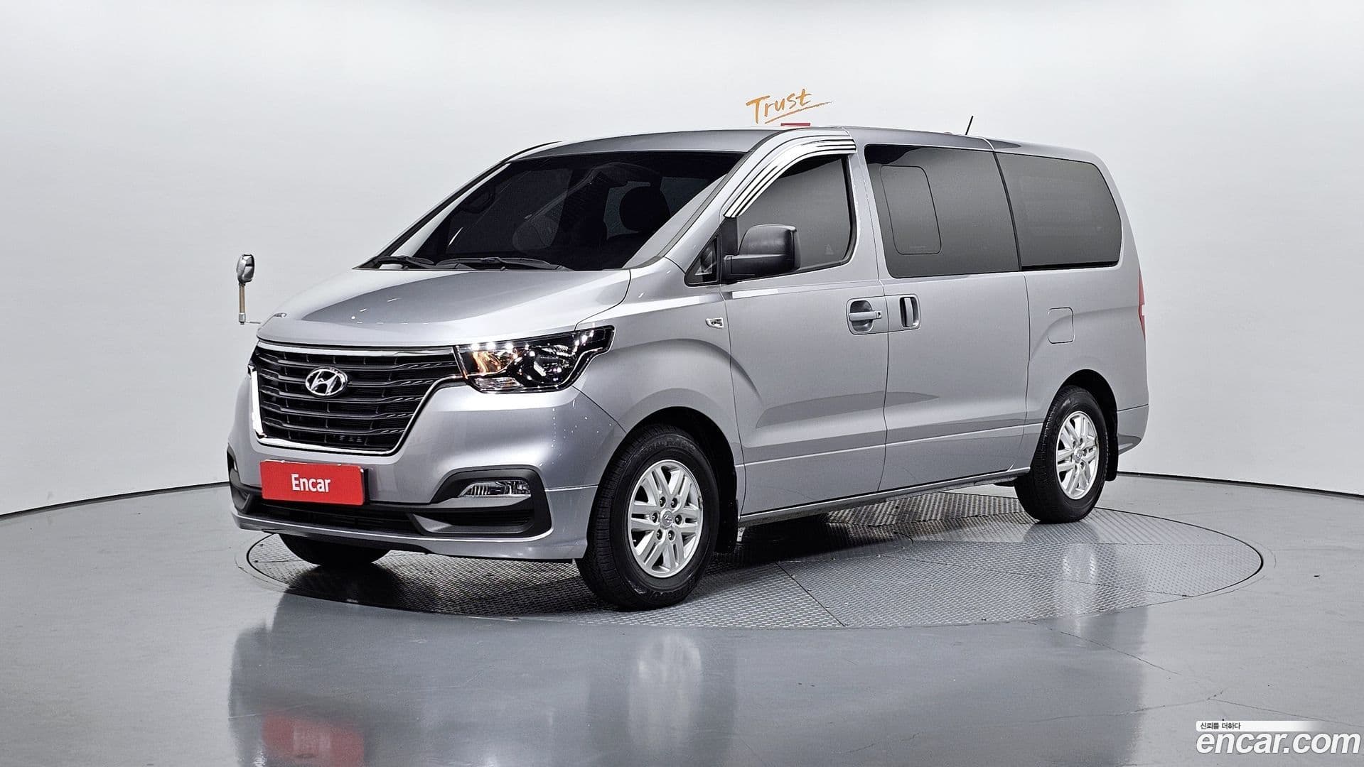 Main__Slider__Photo:Starex Hyundai 2020.8-0