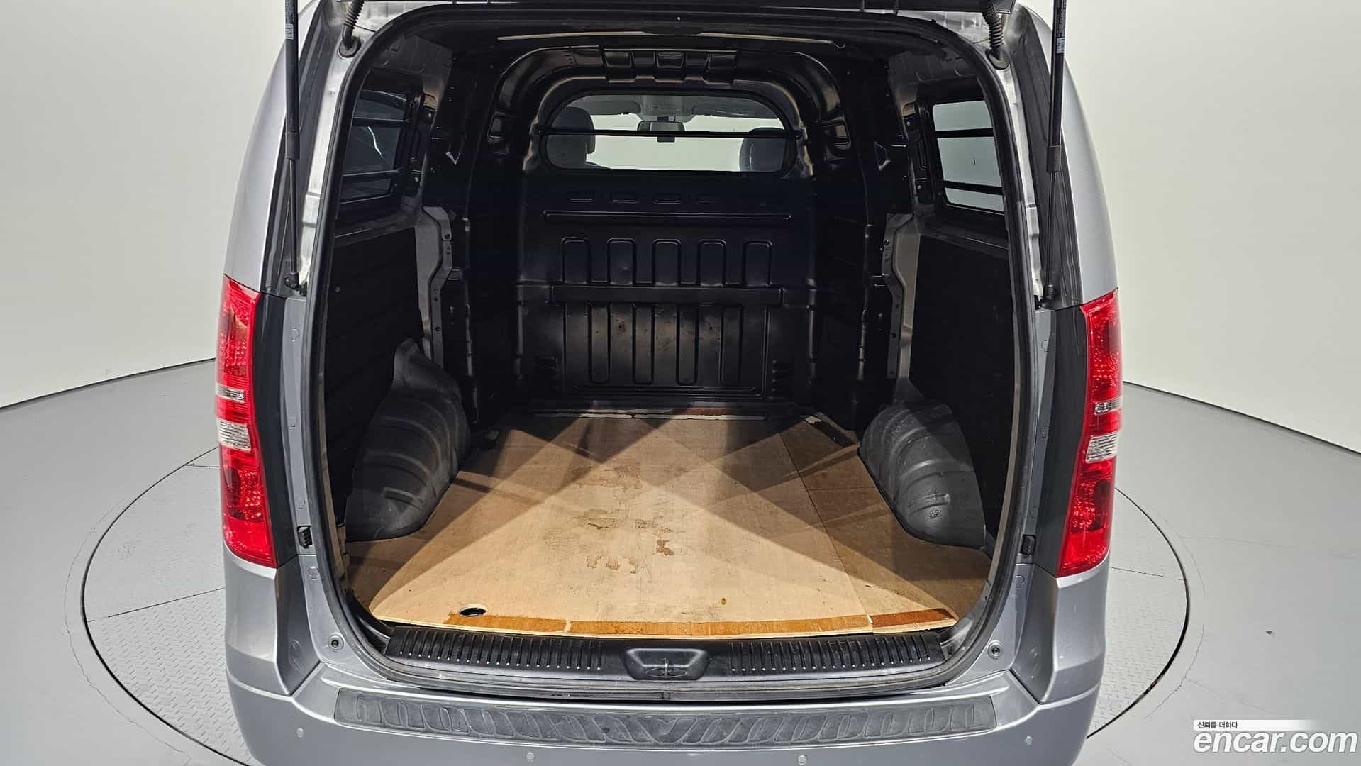 Starex Hyundai 2020.8-OPTION-024