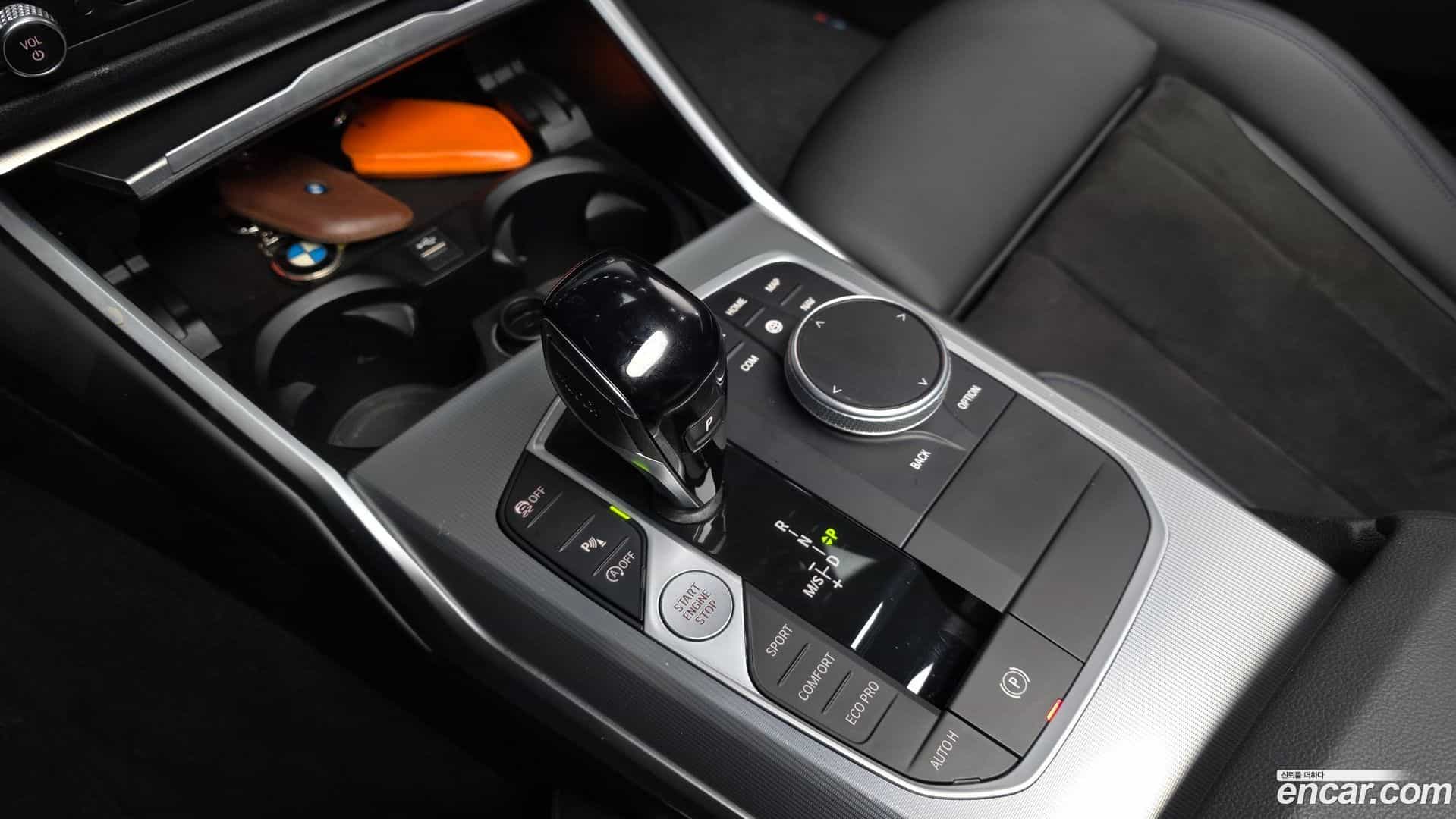 3-Series BMW 2022.2-INNER-009