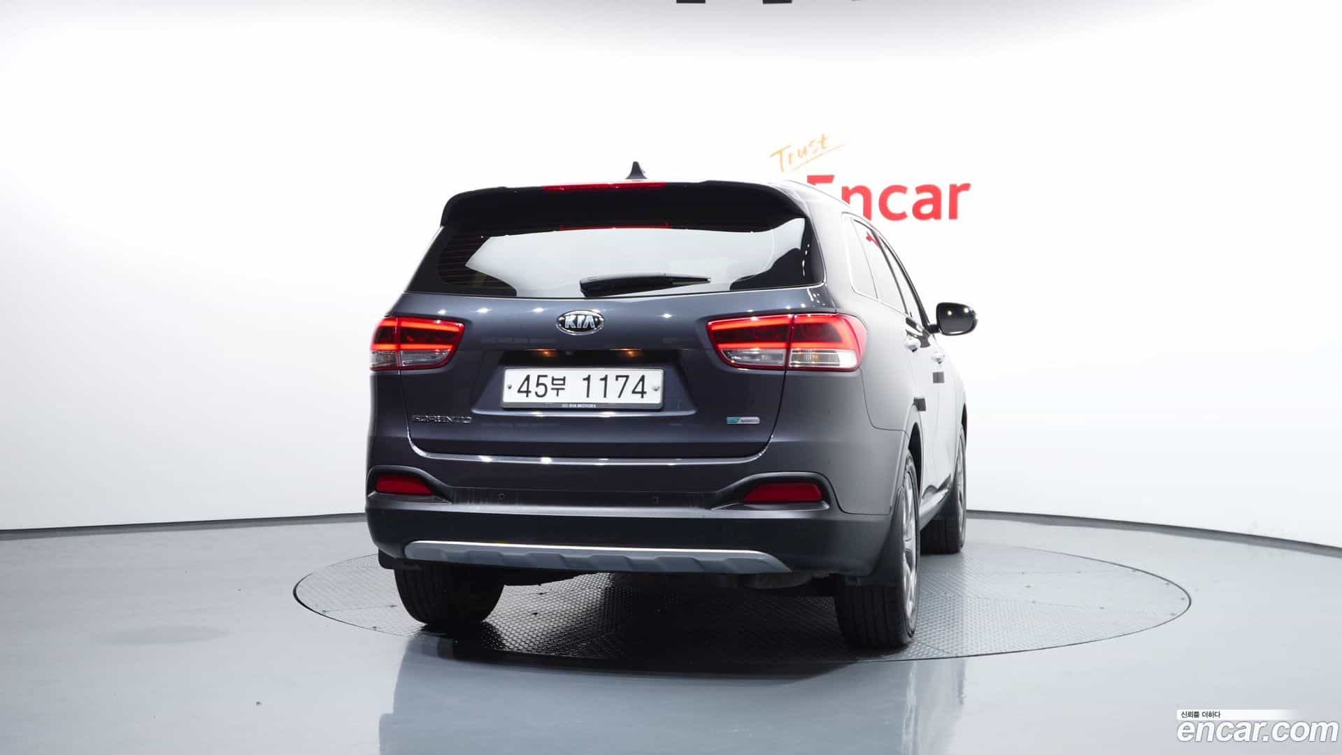 Sorento Kia 2015.8-OUTER-004