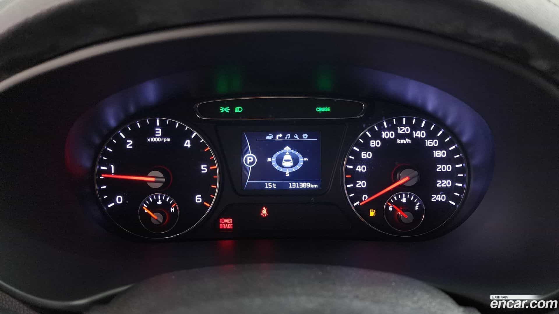 Sorento Kia 2015.8-INNER-008