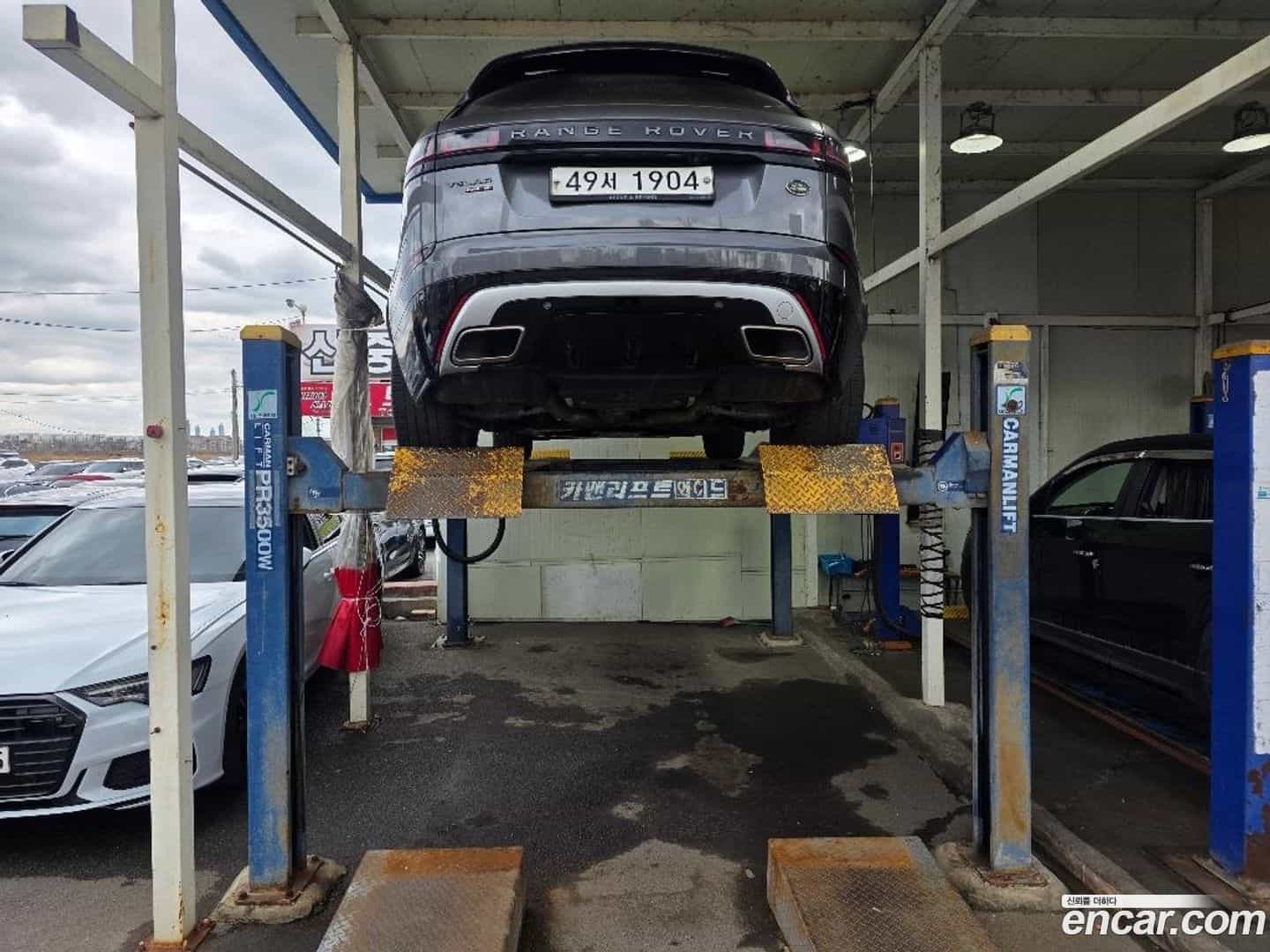 Range Rover Velar Land Rover 2017.10-OUTER-002