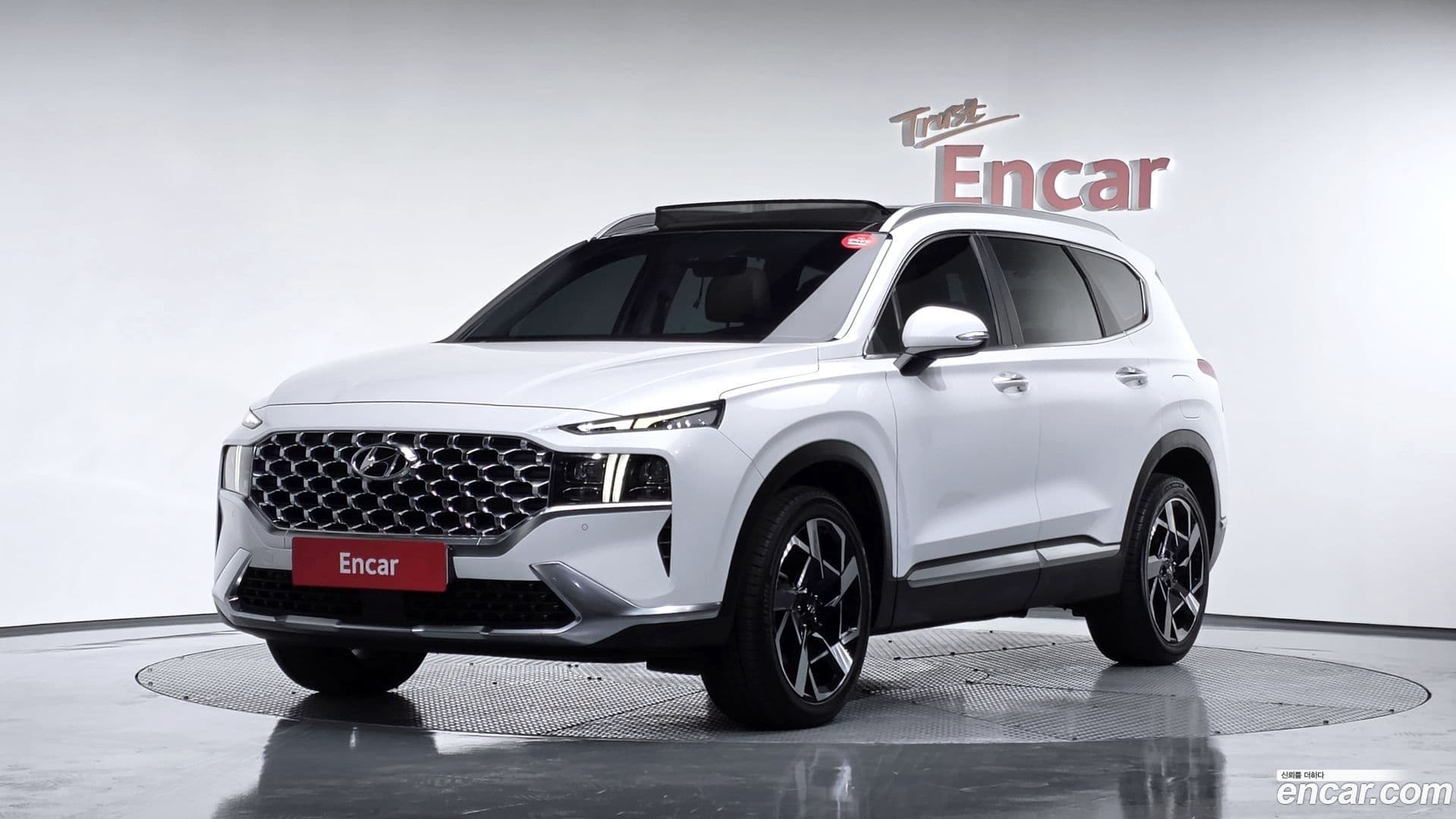 Main__Slider__Photo:Santafe Hyundai 2021.3-0