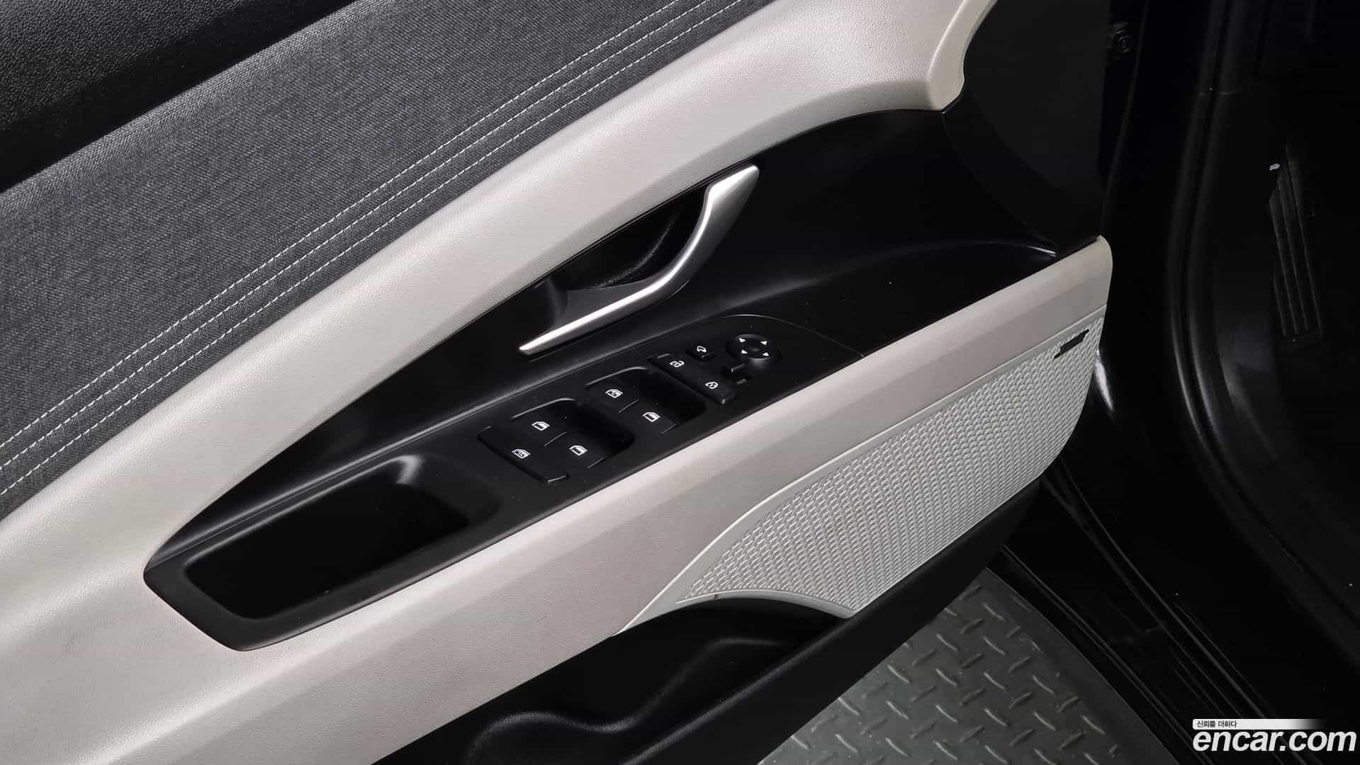 AVANTE Hyundai 2020.7-OPTION-021