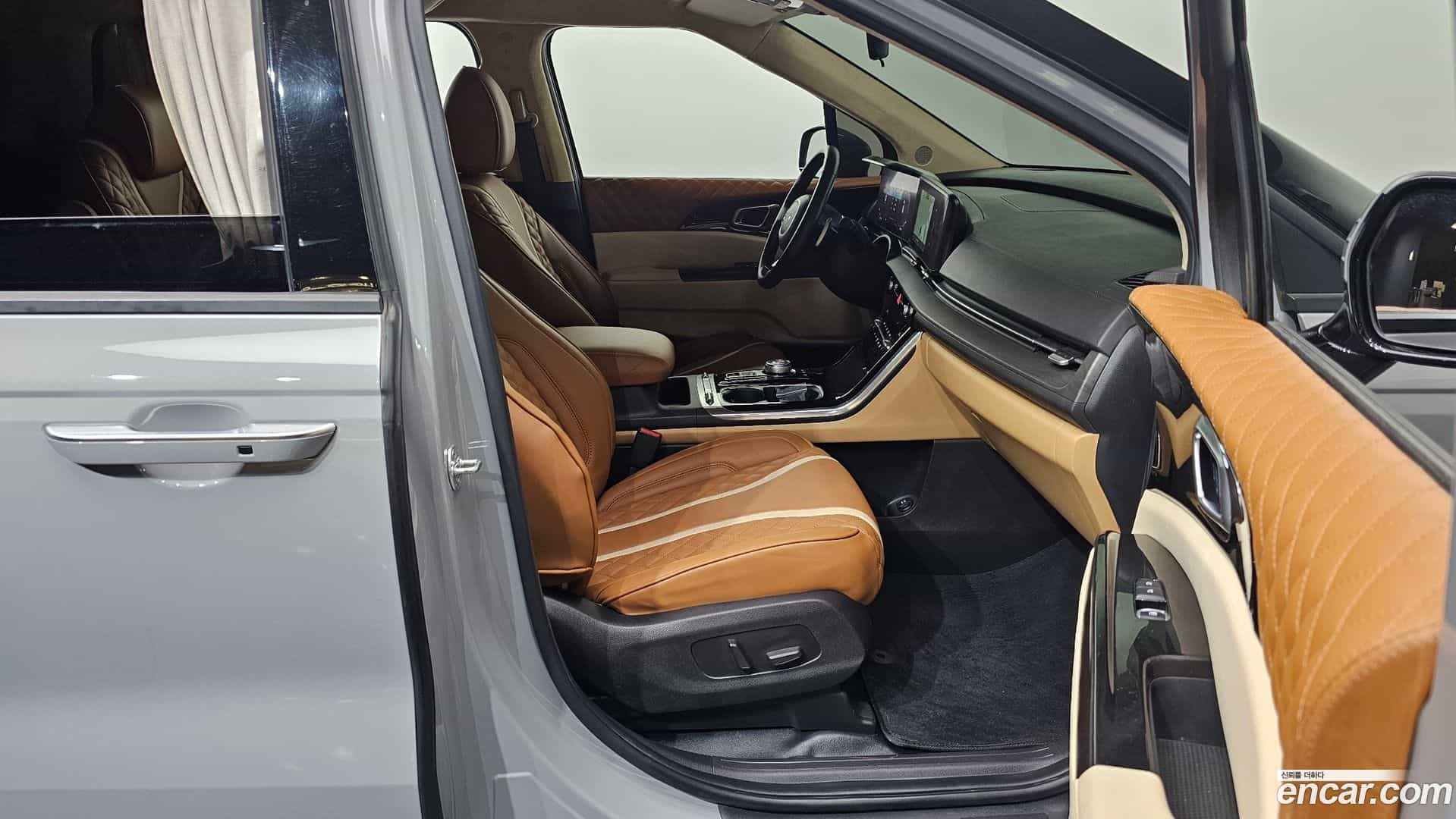 Canival Kia 2023.3-OPTION-015