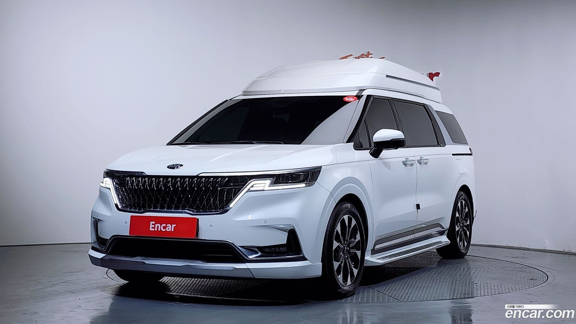 Main__Slider__Photo:Canival Kia 2021.5-0