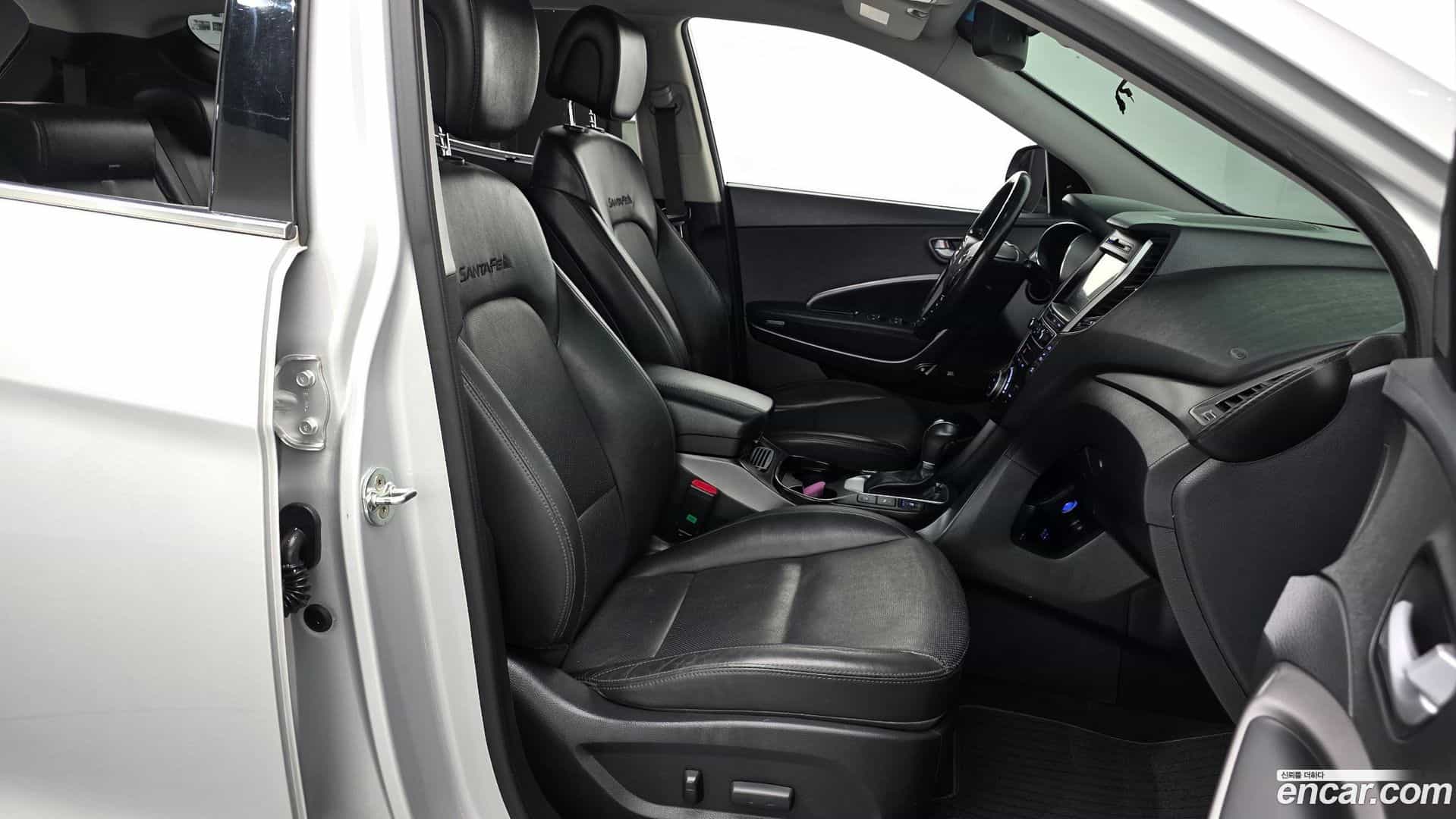 Santafe Hyundai 2016.9-INNER-010