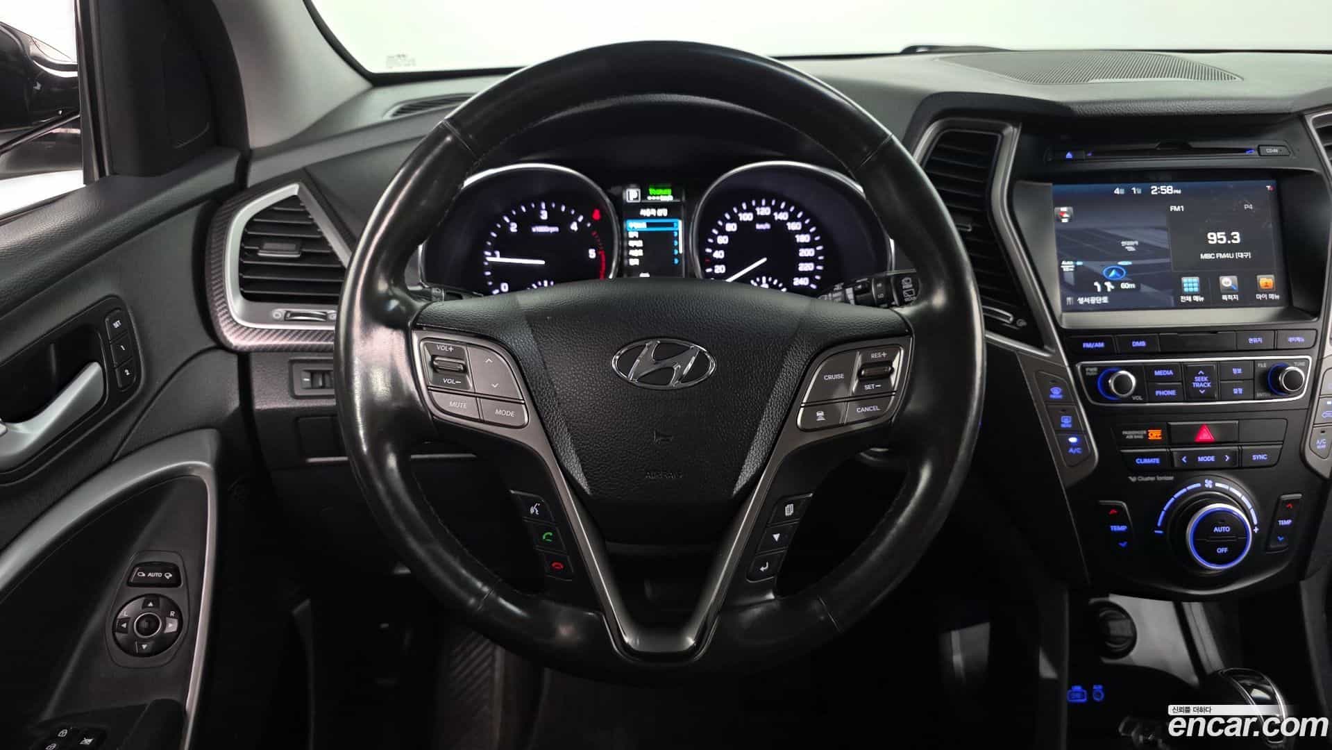 Santafe Hyundai 2016.9-OPTION-017