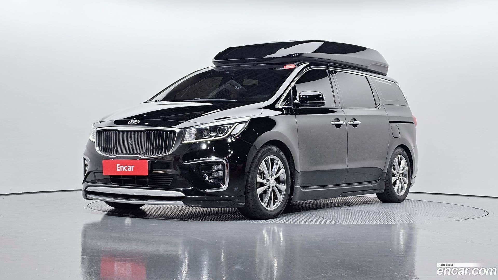 Main__Slider__Photo:Canival Kia 2018.6-0