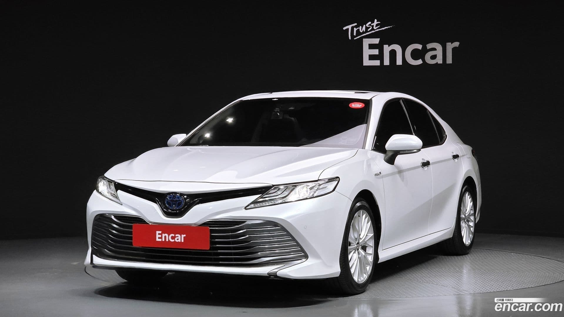 Main__Slider__Photo:Camry Toyota 2018.4-0