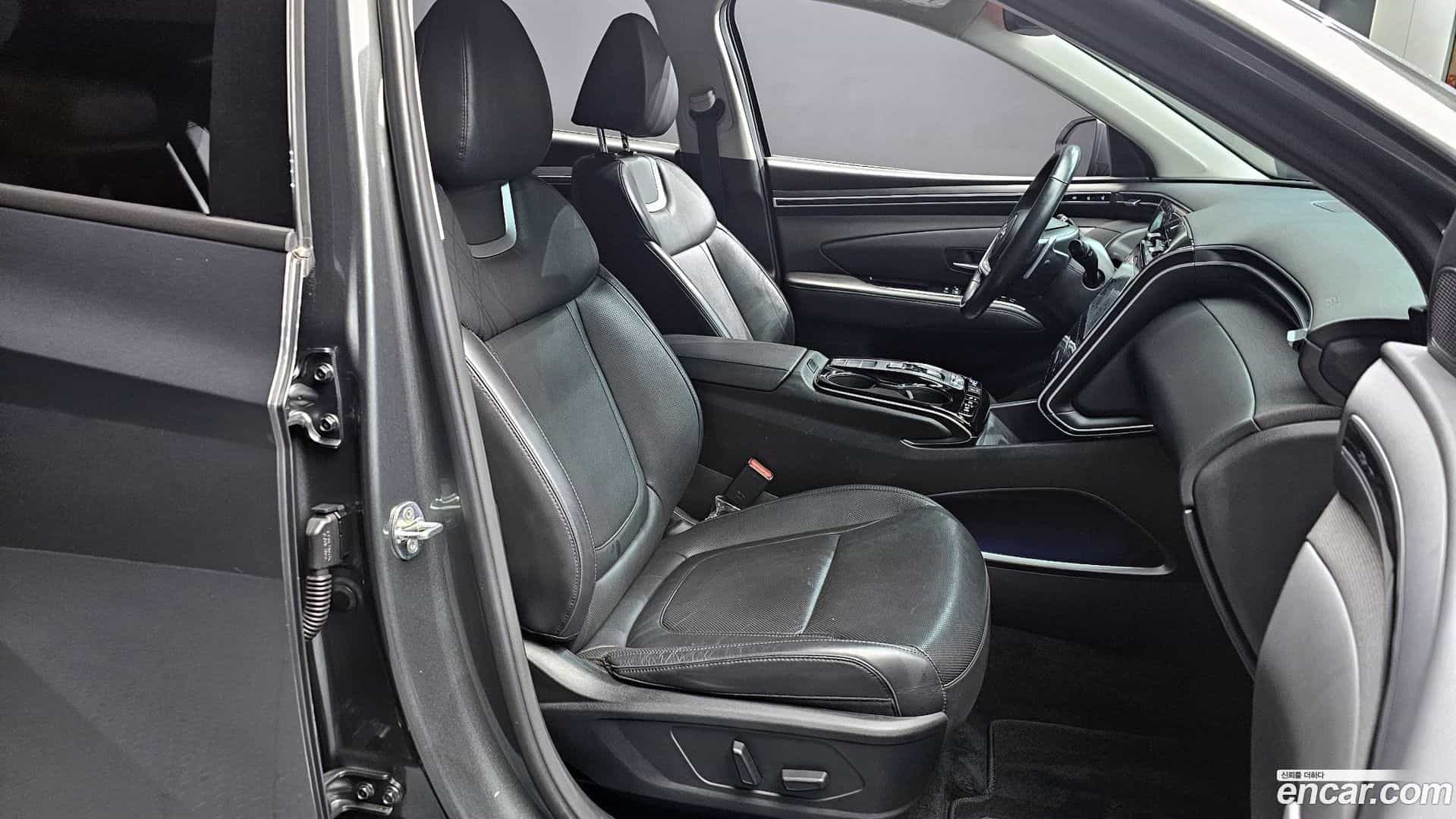Tucson Hyundai 2023.2-INNER-010