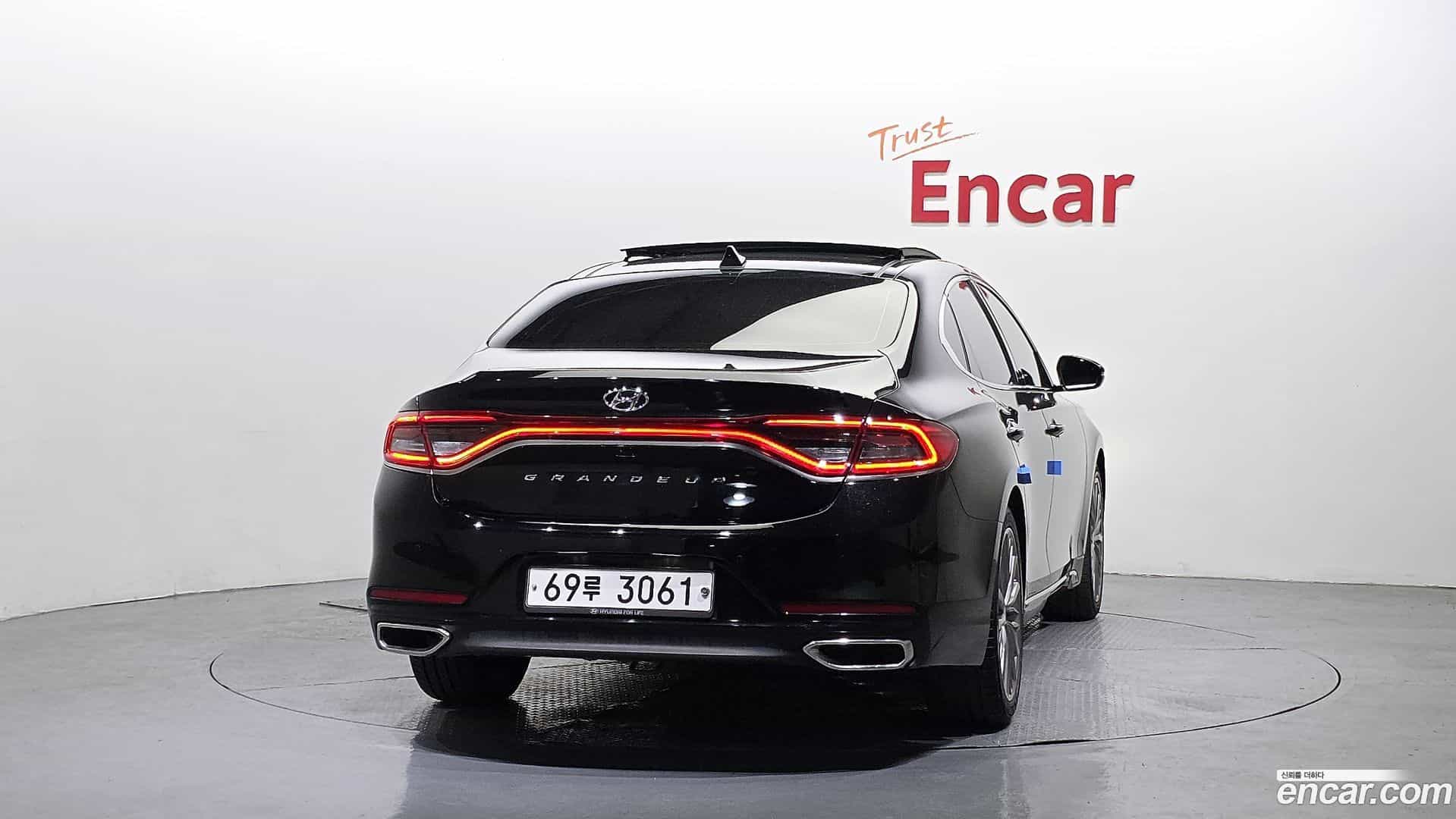 Grandeur Hyundai 2019.1-OUTER-004