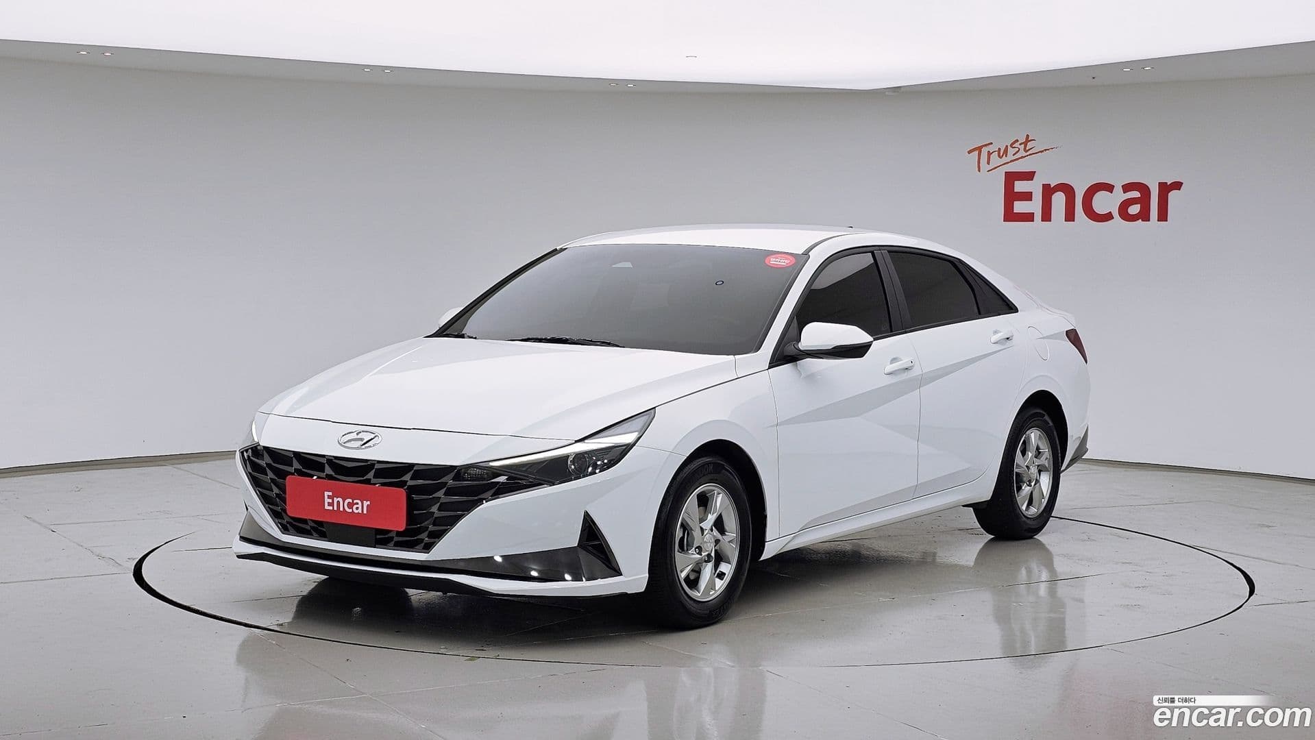 Main__Slider__Photo:AVANTE Hyundai 2022.9-0