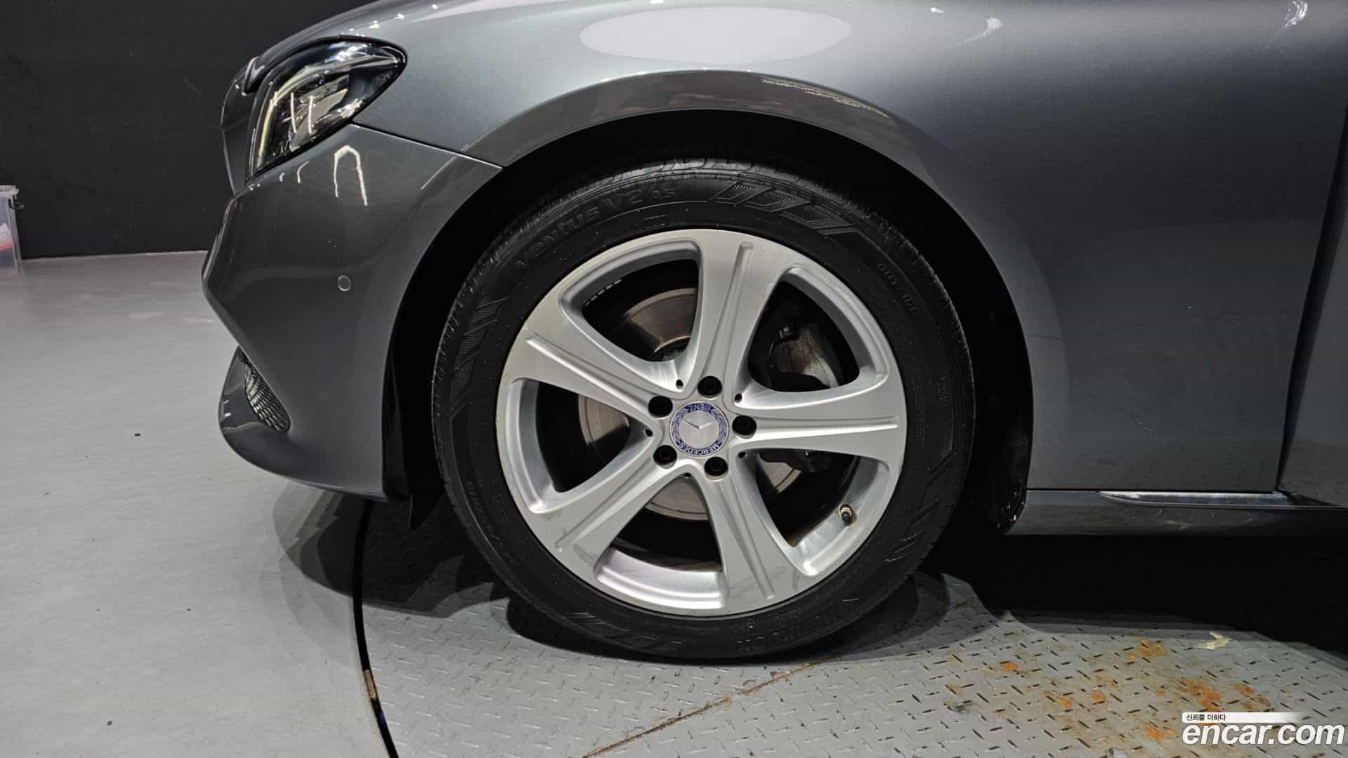 E-Class Mercedes-Benz 2017.2-OUTER-005