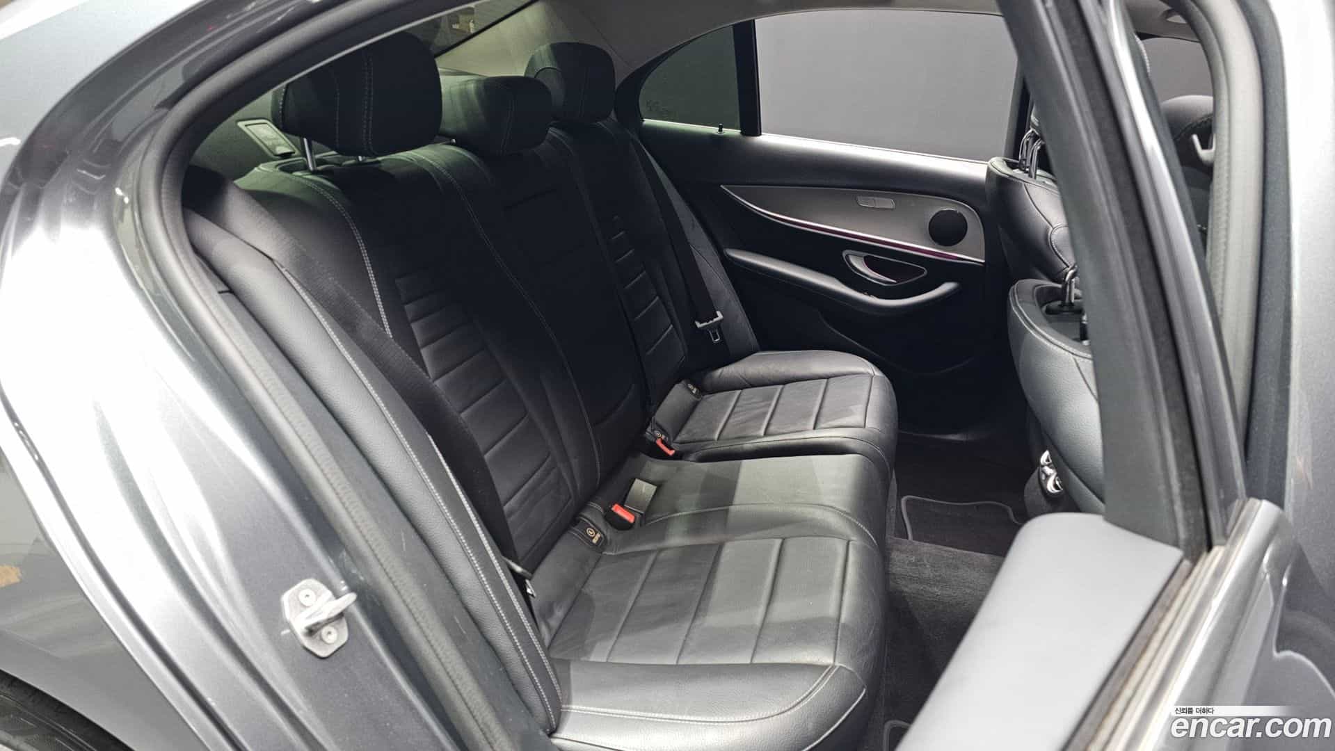 E-Class Mercedes-Benz 2017.2-OPTION-016