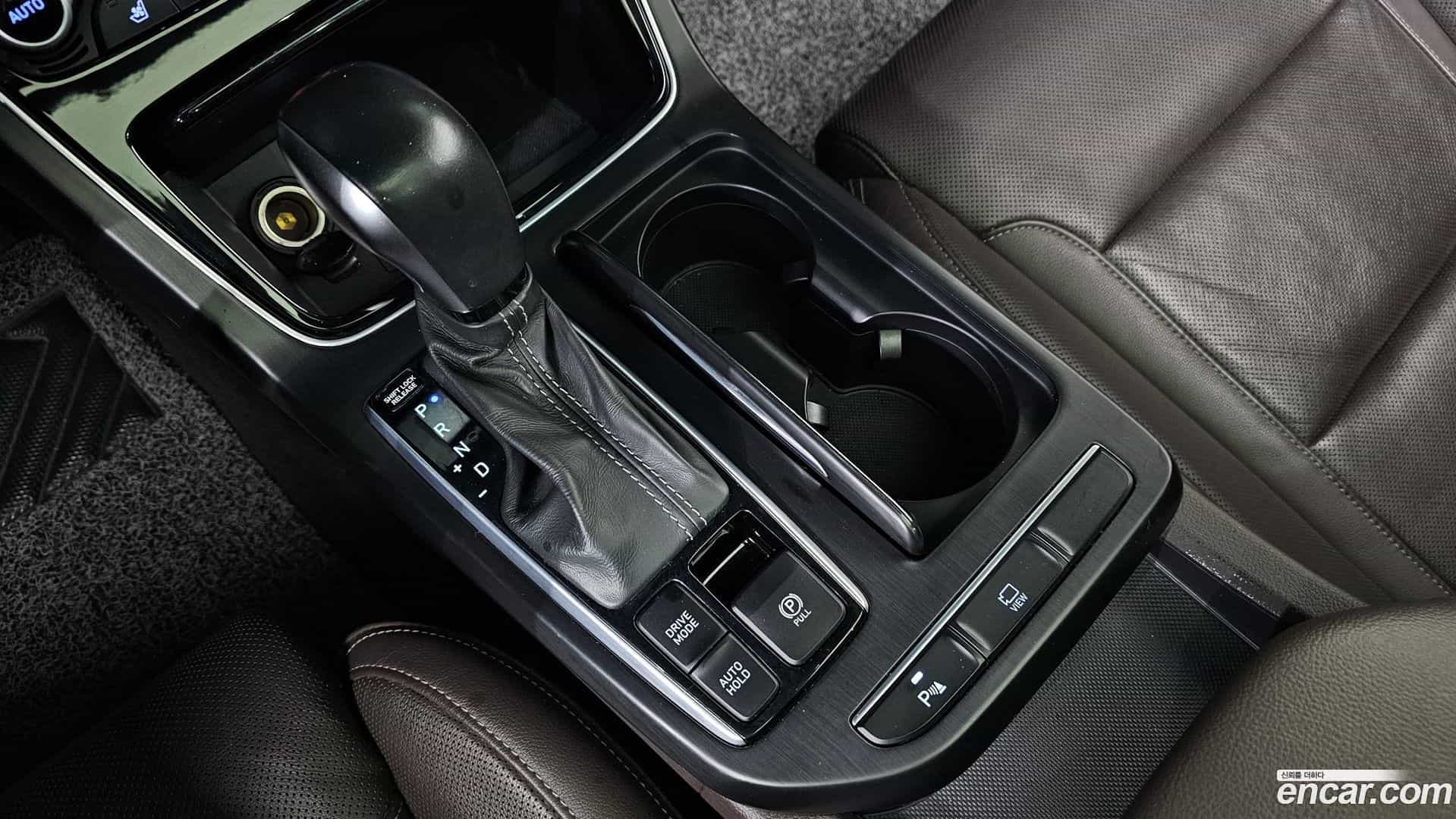 Grandeur Hyundai 2018.4-INNER-009