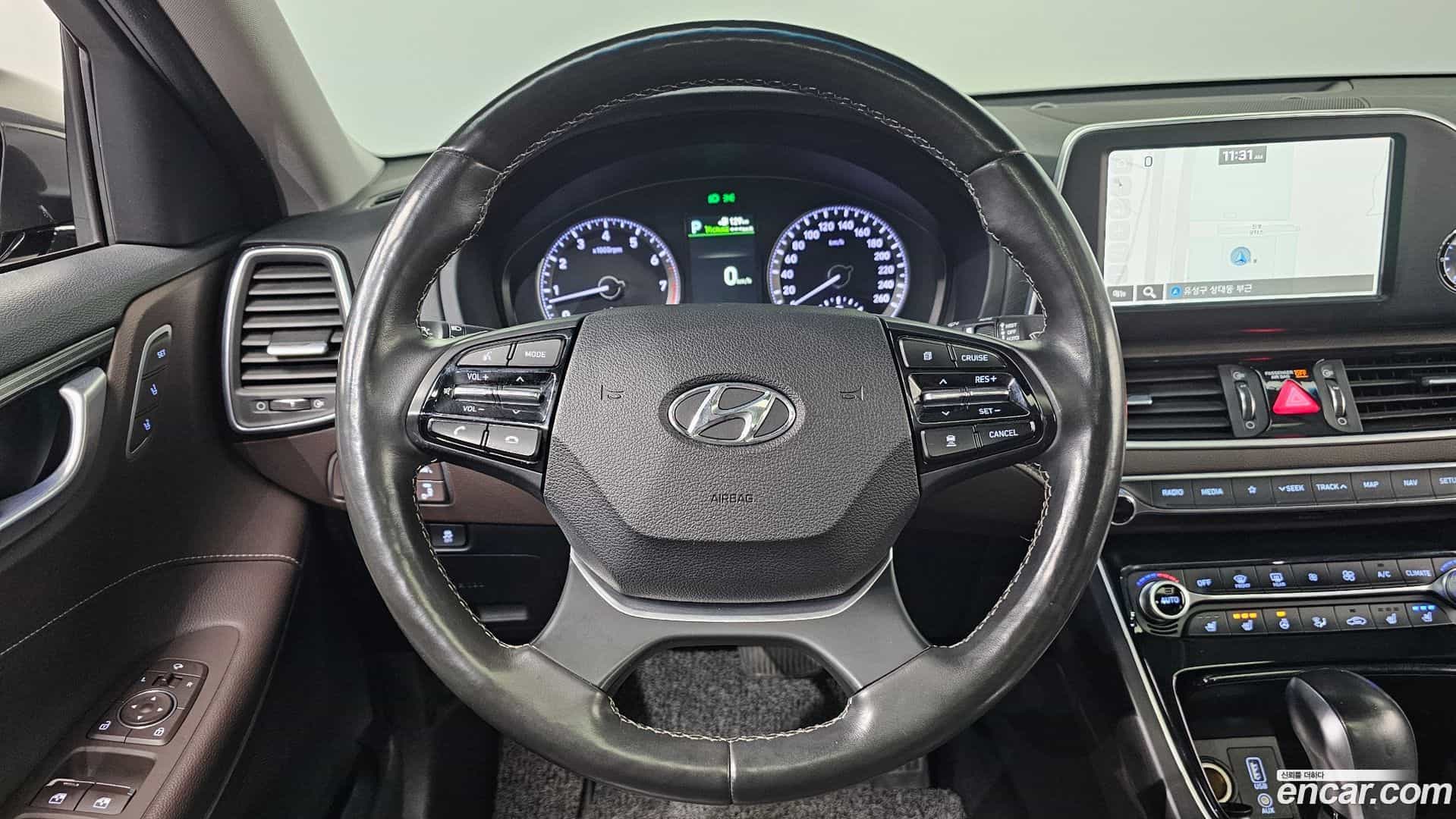 Grandeur Hyundai 2018.4-OPTION-018