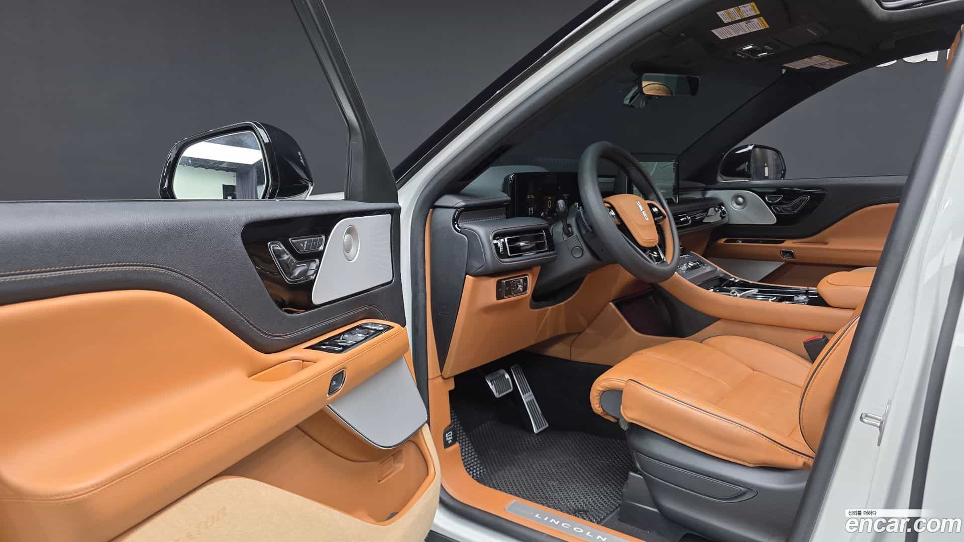 Aviator Lincoln 2025.0-OPTION-017