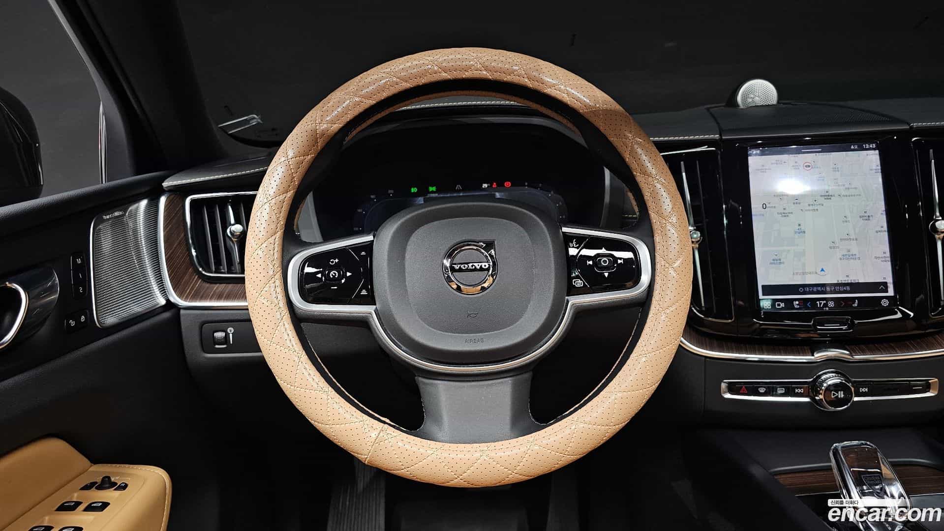 XC60 Volvo 2022.5-OPTION-017