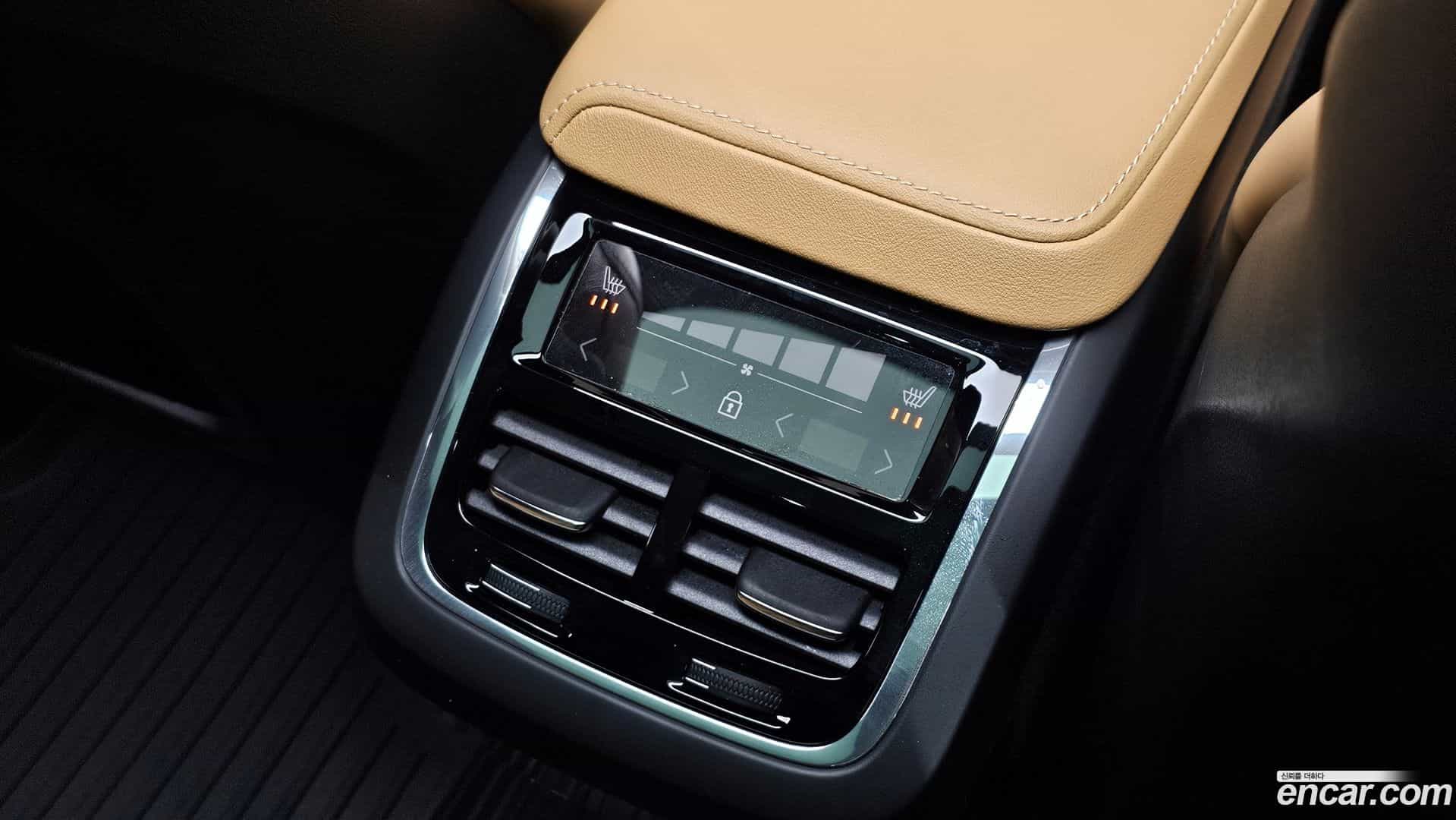 XC60 Volvo 2022.5-OPTION-021