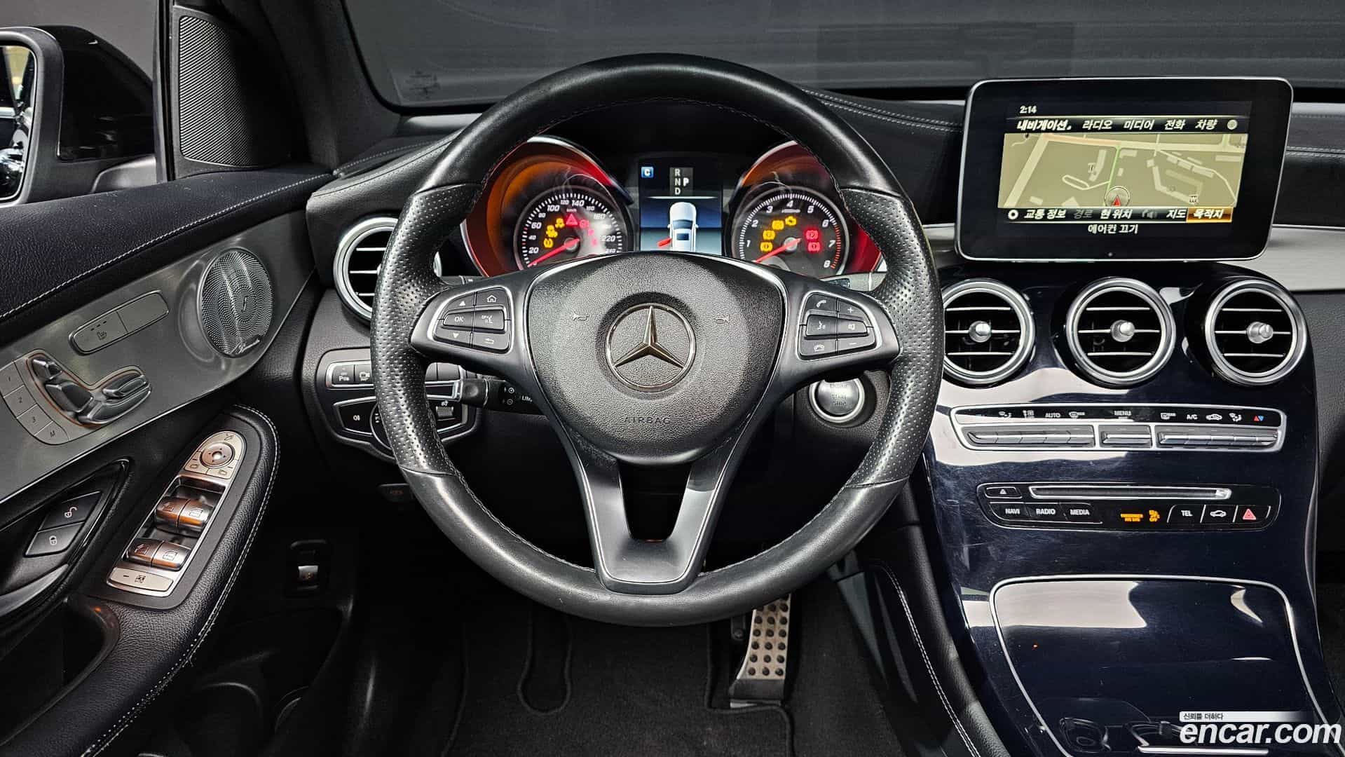 GLC-Class Mercedes-Benz 2019.7-OPTION-017