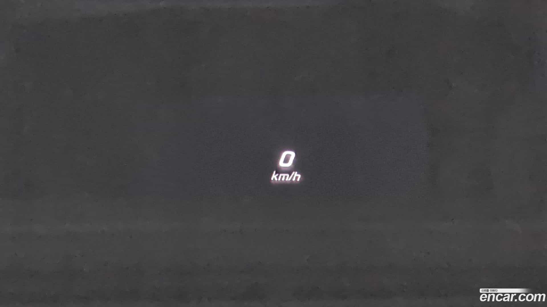 GLC-Class Mercedes-Benz 2019.7-OPTION-020