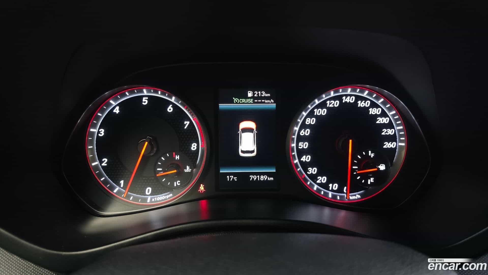 Veloster Hyundai 2019.3-INNER-008