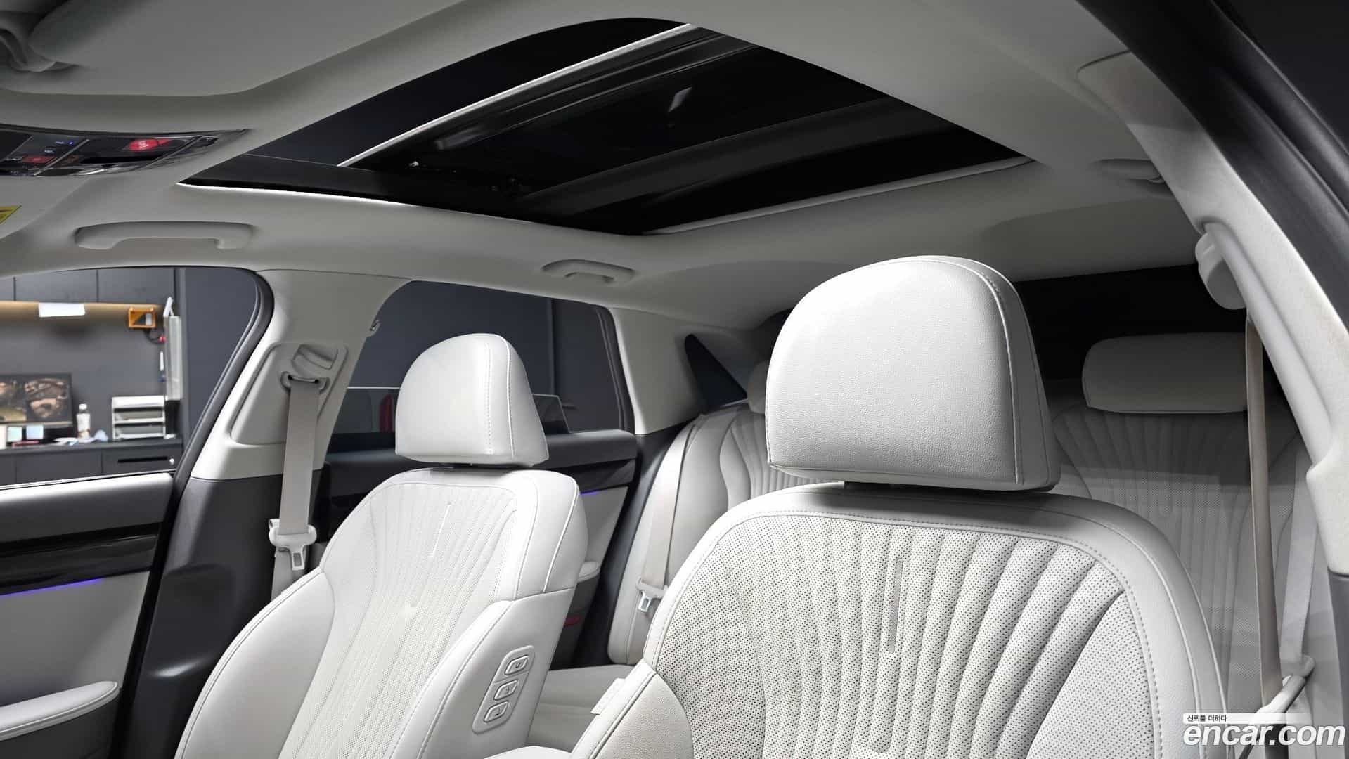 Grandeur Hyundai 2025.2-OPTION-021