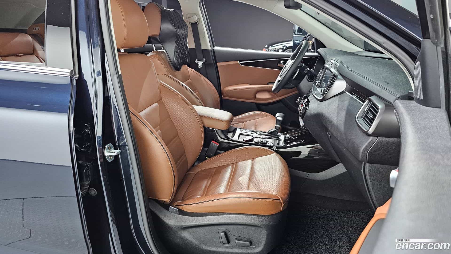 Sorento Kia 2018.2-INNER-010