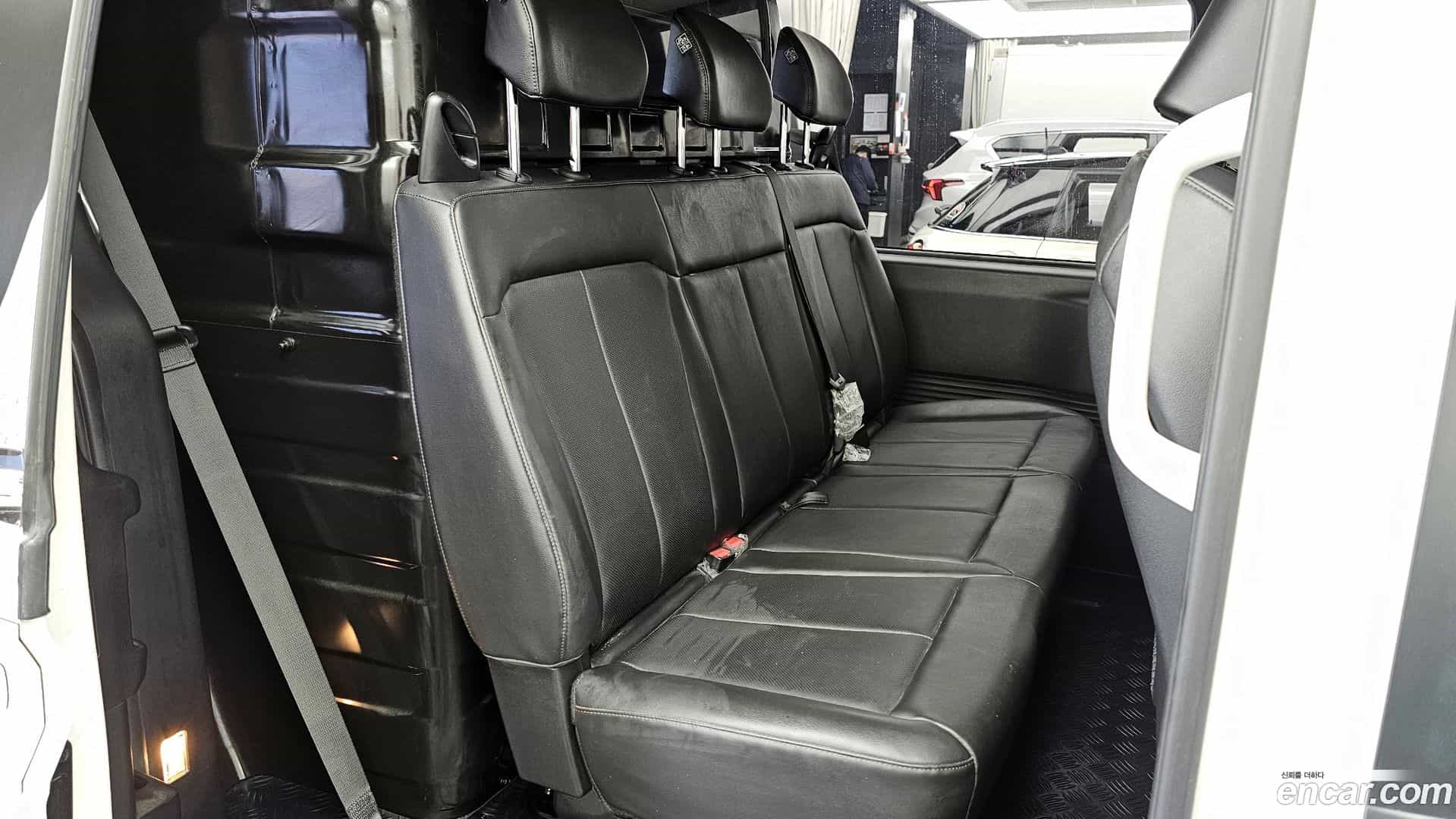 Staria Hyundai 2022.0-OPTION-016
