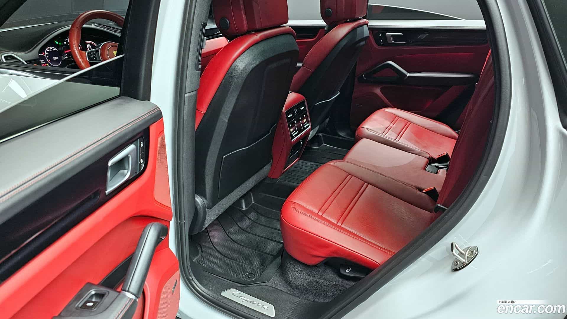 Cayenne Porsche 2023.2-OPTION-016