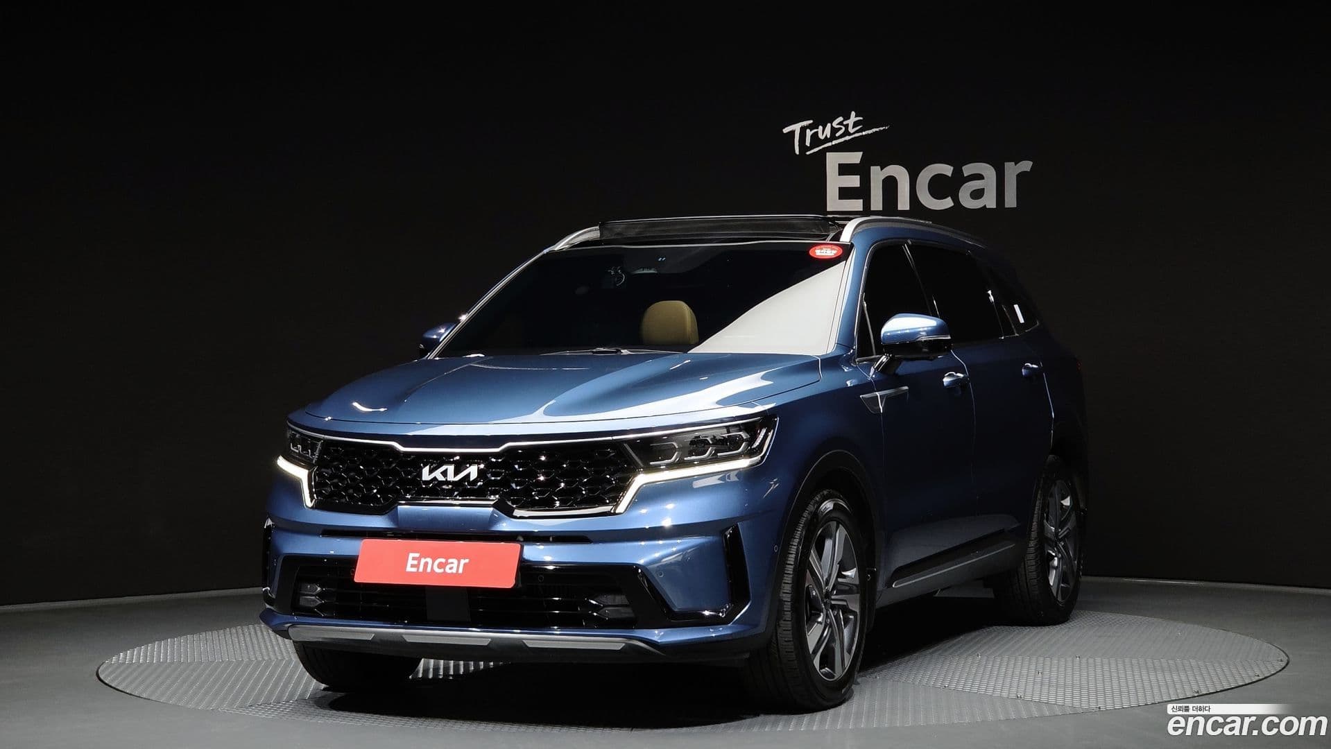 Main__Slider__Photo:Sorento Kia 2022.5-0