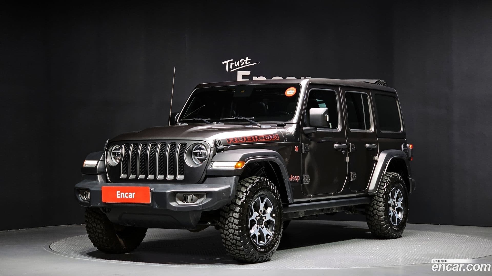 Main__Slider__Photo:Wrangler Jeep 2019.11-0