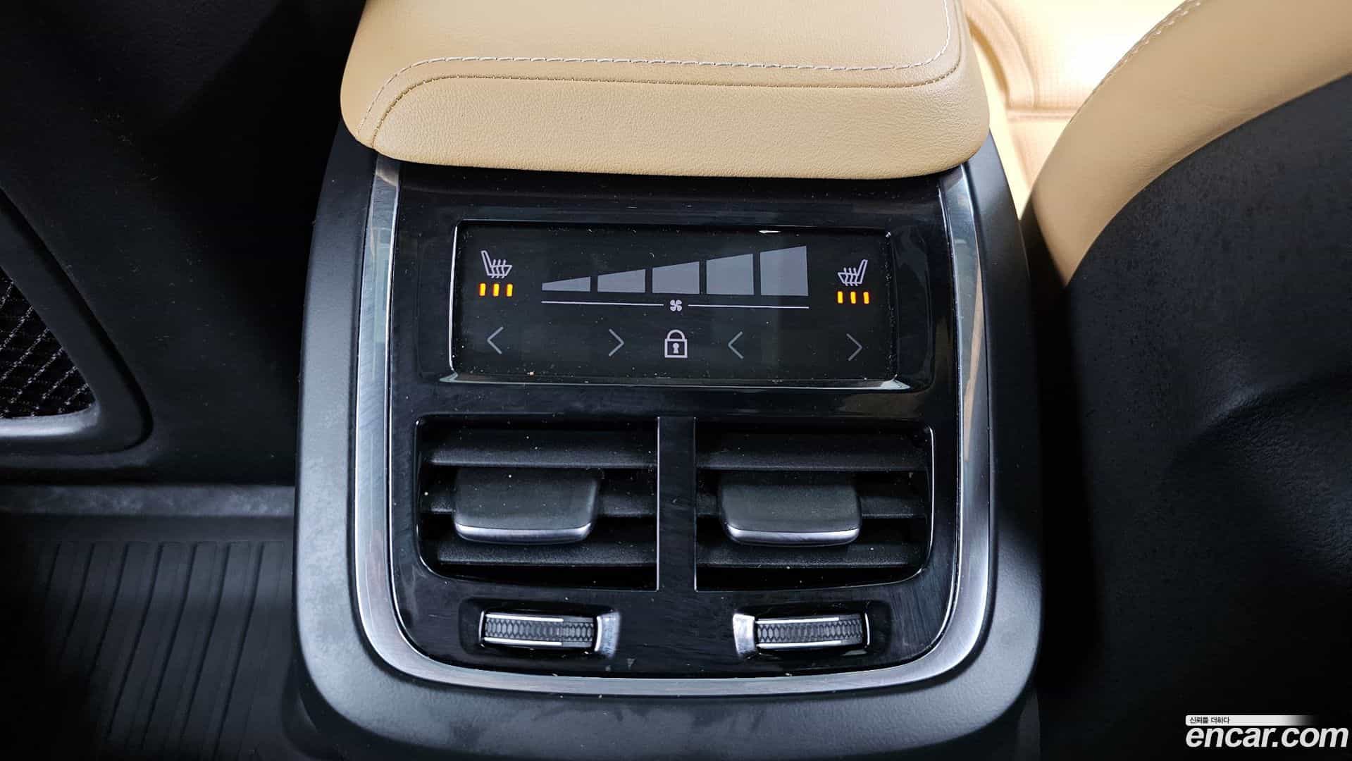 XC60 Volvo 2021.4-OPTION-022