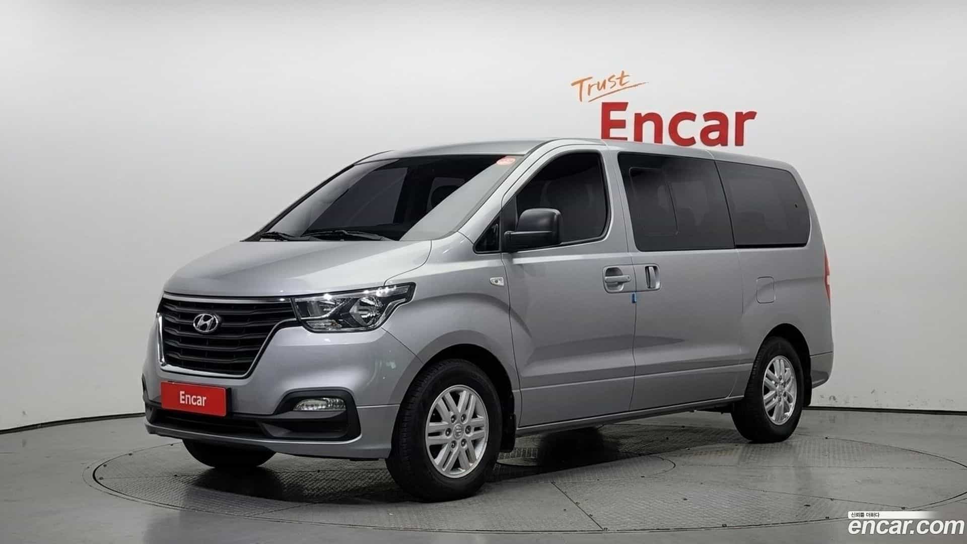 Starex Hyundai 2018.2-OUTER-001