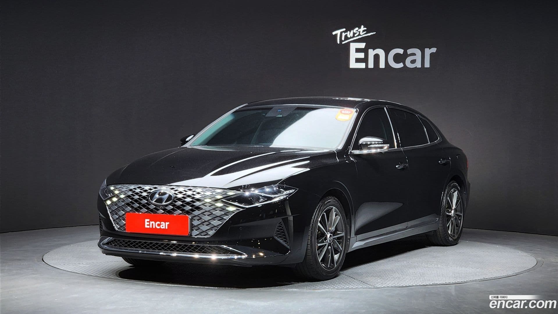 Main__Slider__Photo:Grandeur Hyundai 2020.10-0
