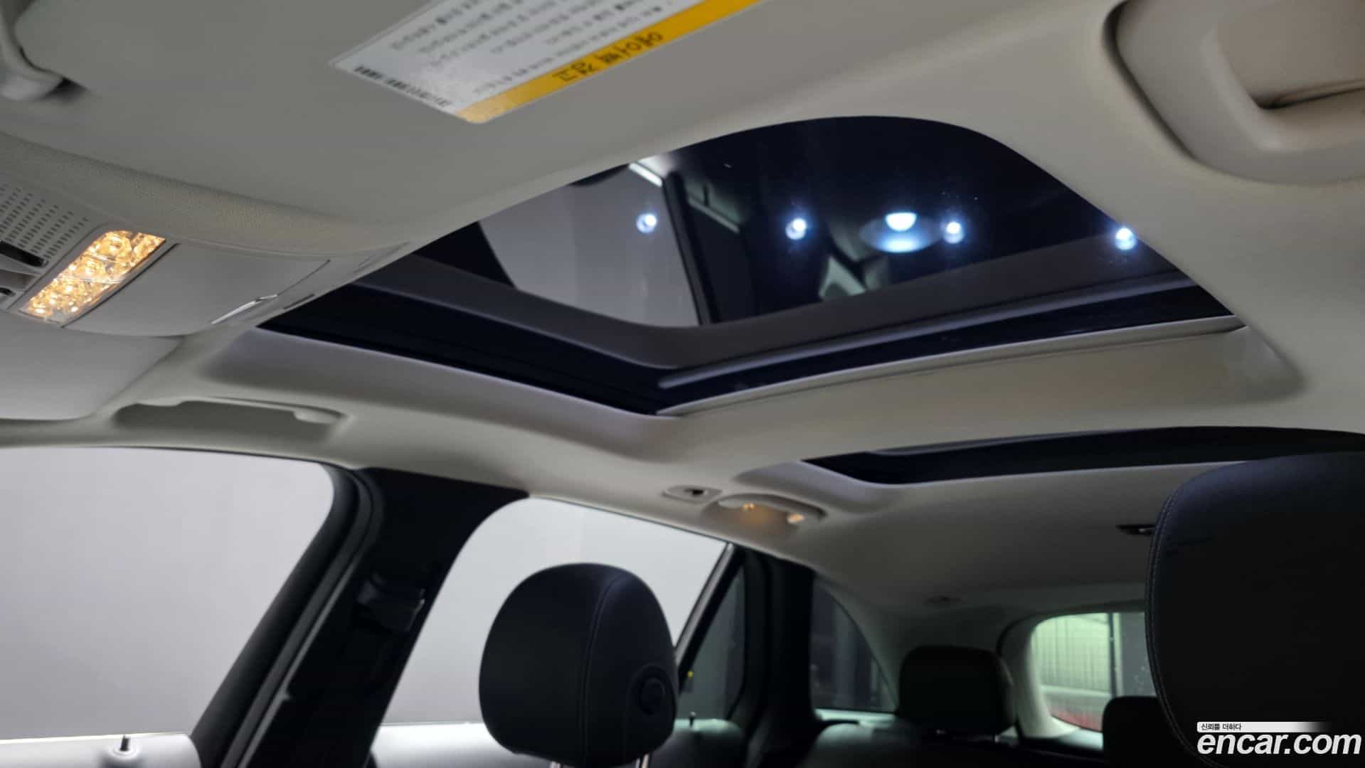 GLC-Class Mercedes-Benz 2019.10-OPTION-022