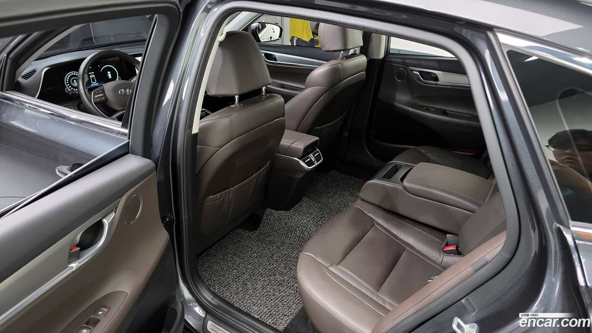 Grandeur Hyundai 2021.3-OPTION-015