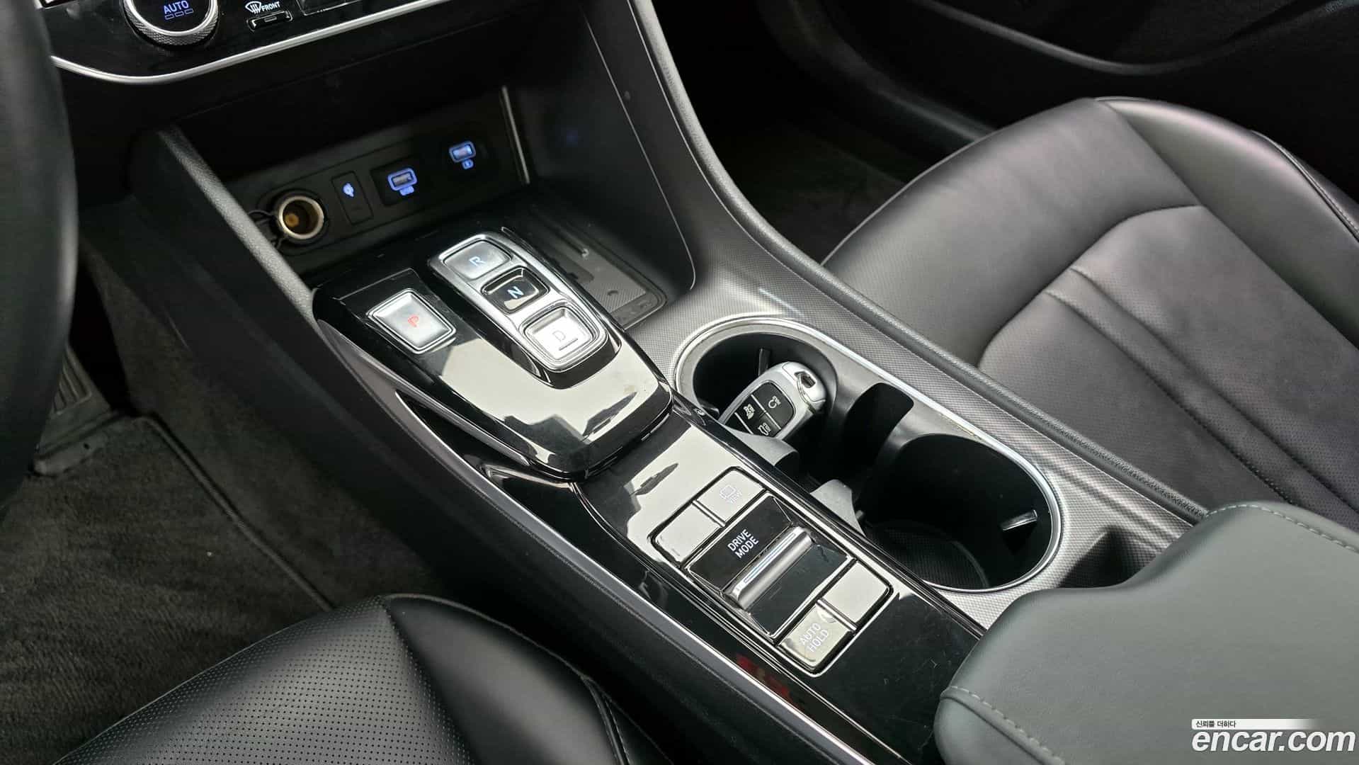 Sonata Hyundai 2021.1-INNER-009