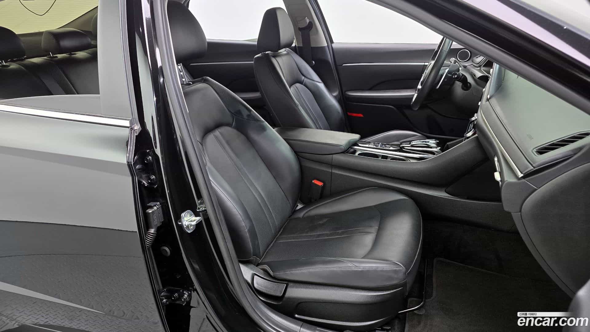Sonata Hyundai 2021.1-INNER-010