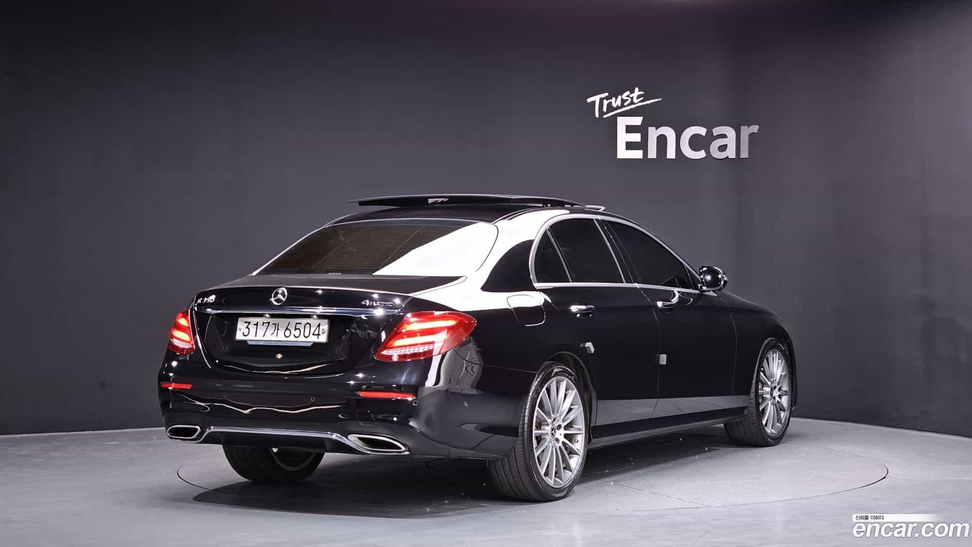 E-Class Mercedes-Benz 2019.10-OUTER-002