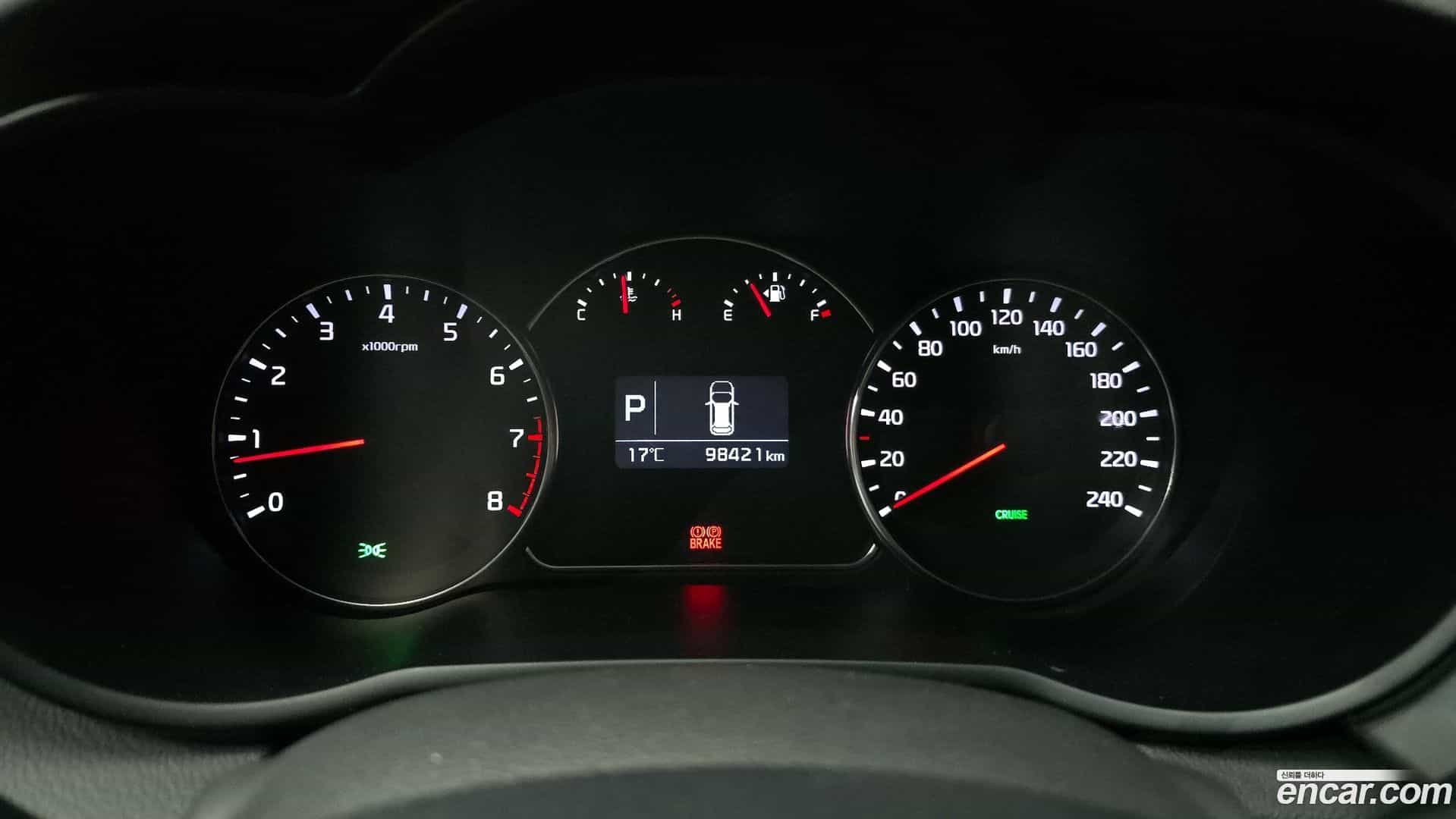 Carens Kia 2018.8-INNER-008
