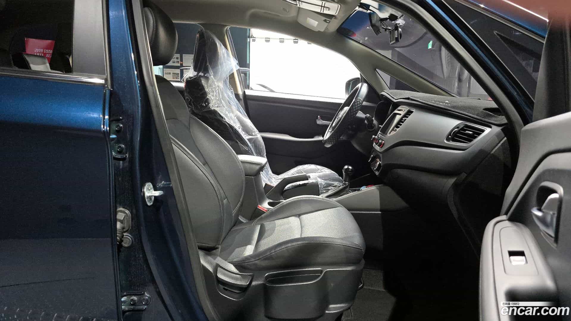 Carens Kia 2018.8-OPTION-015