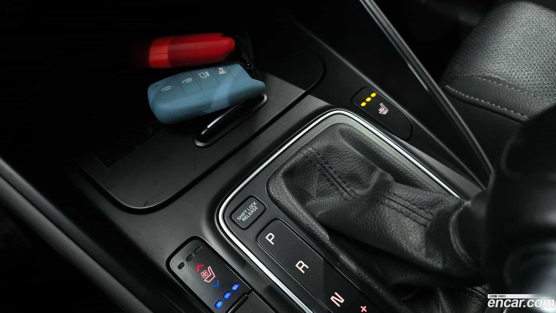 Carens Kia 2018.8-OPTION-020