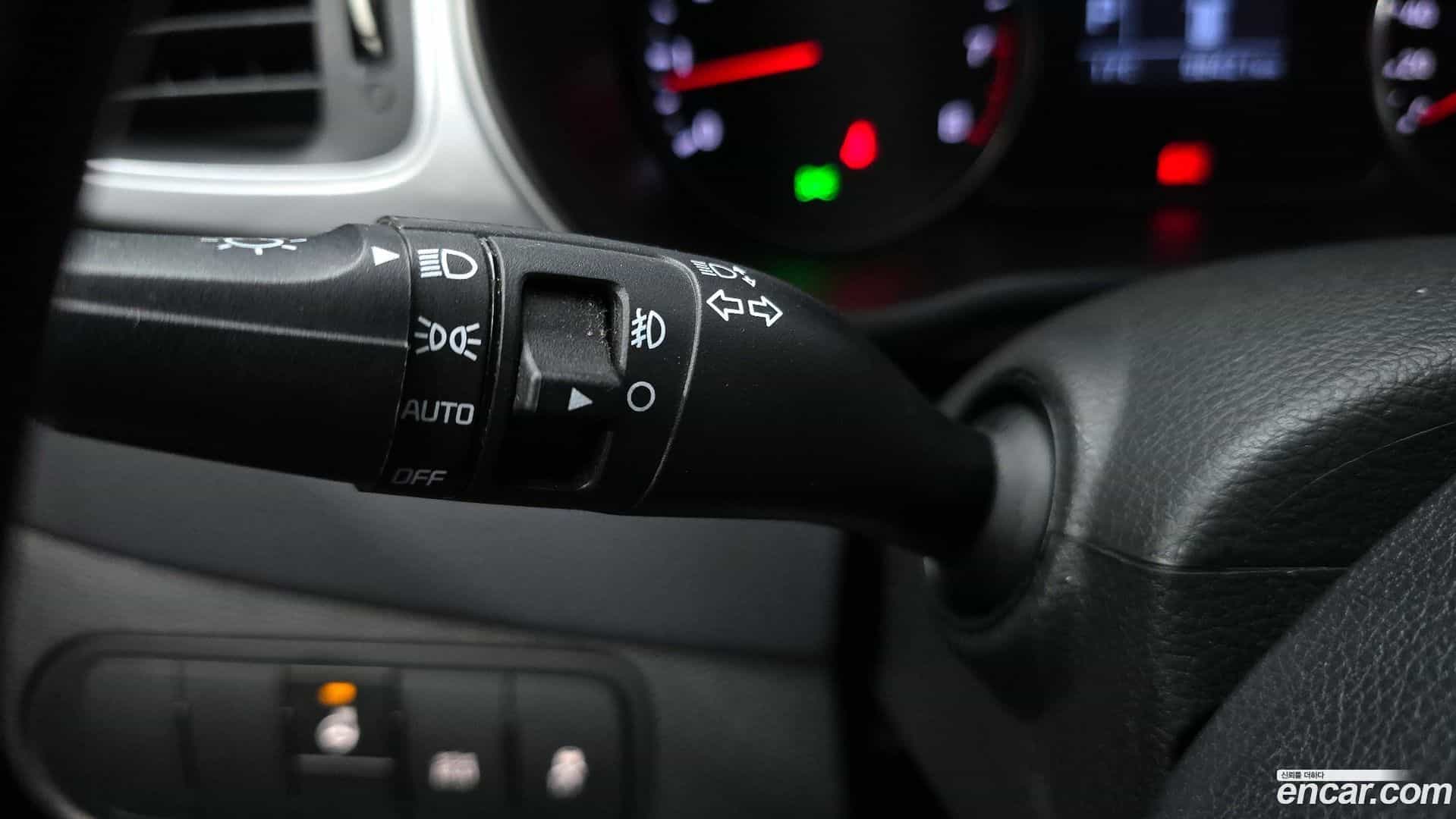 Carens Kia 2018.8-OPTION-022